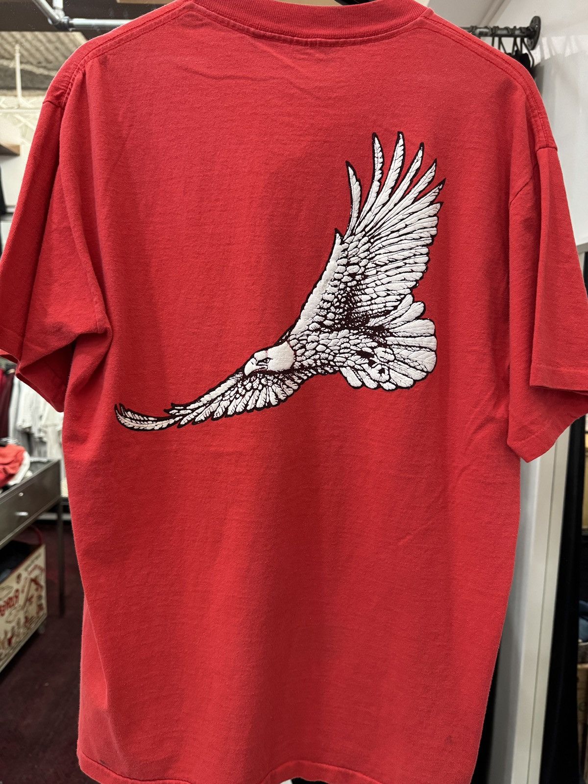 Vintage Vintage Winston Gold Cigarette T-Shirt Size US XL / EU 56 / 4 - 3 Thumbnail