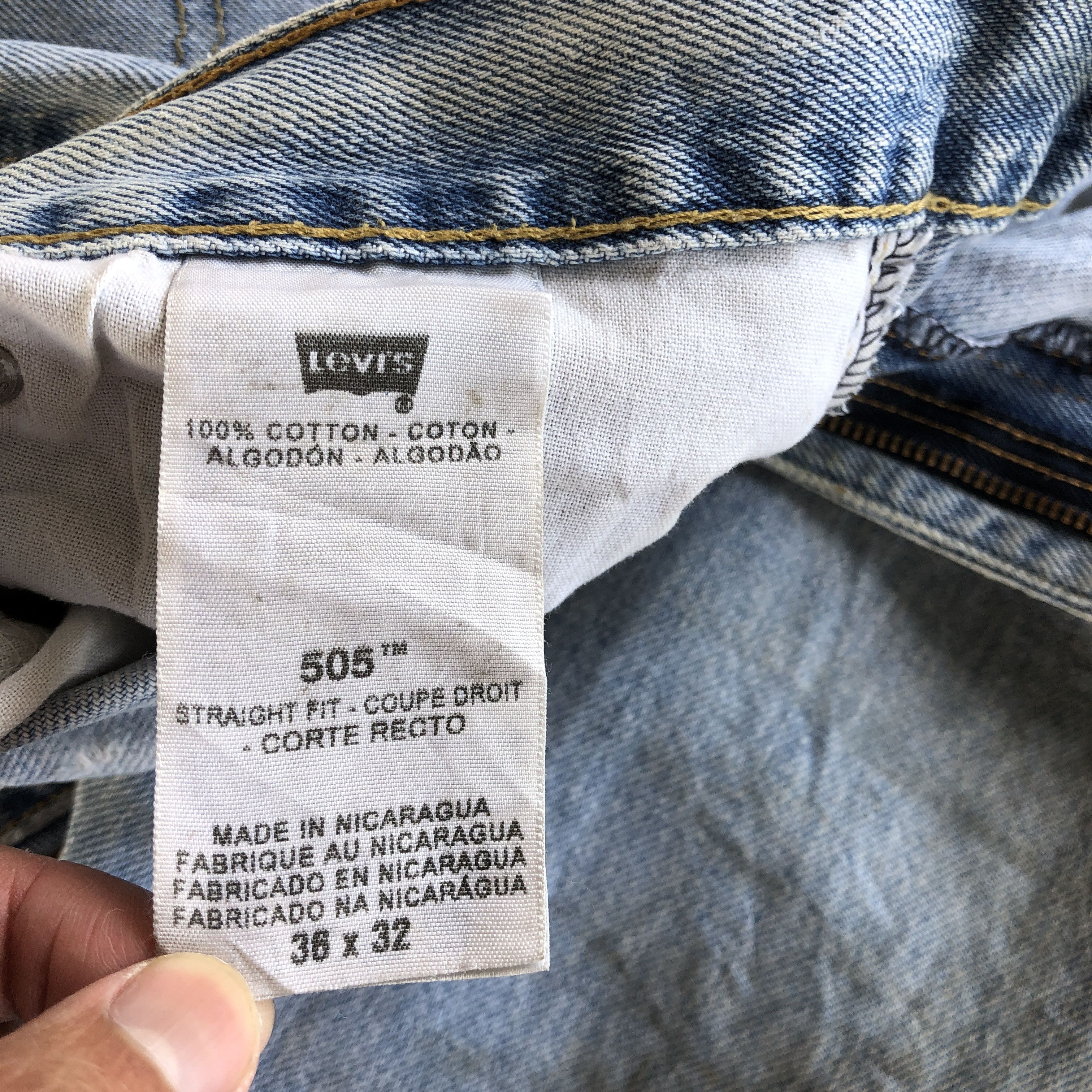 Levi's Vintage Levis Light Wash Jeans Levi's 505 Dirty Faded Denim Size US 36 / EU 52 - 9 Thumbnail