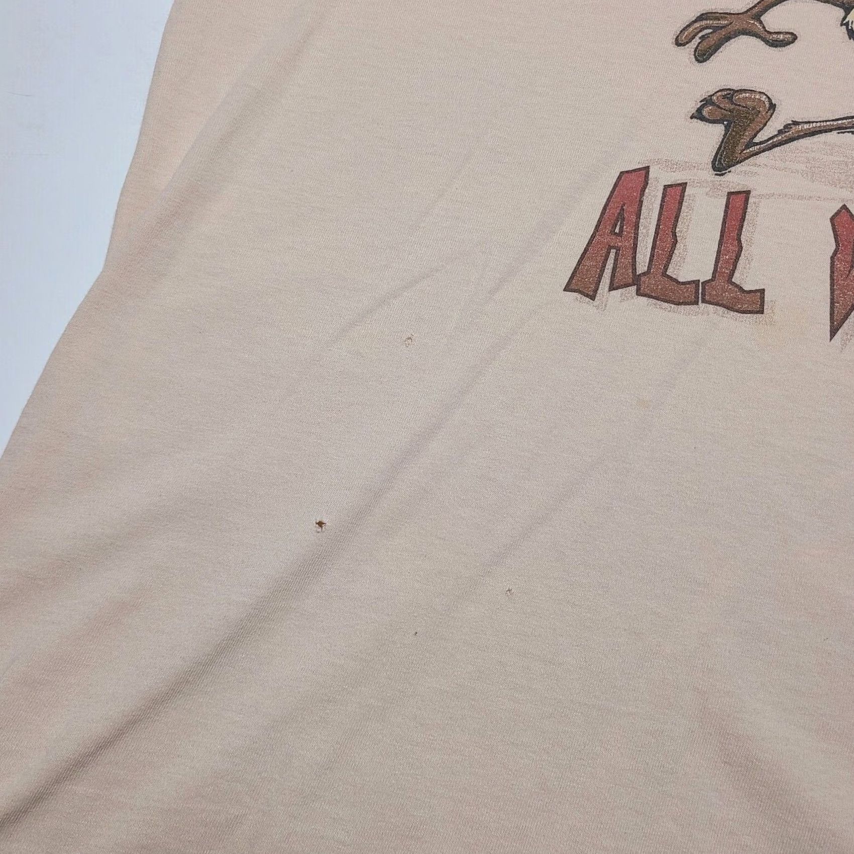 Vintage VINTAGE Warner Bros. Wile E. Coyote Shirt Men’s Large 90s Looney Tunes Crew Neck Short Sleeve T-Shirt Beige Size US L / EU 52-54 / 3 - 3 Thumbnail