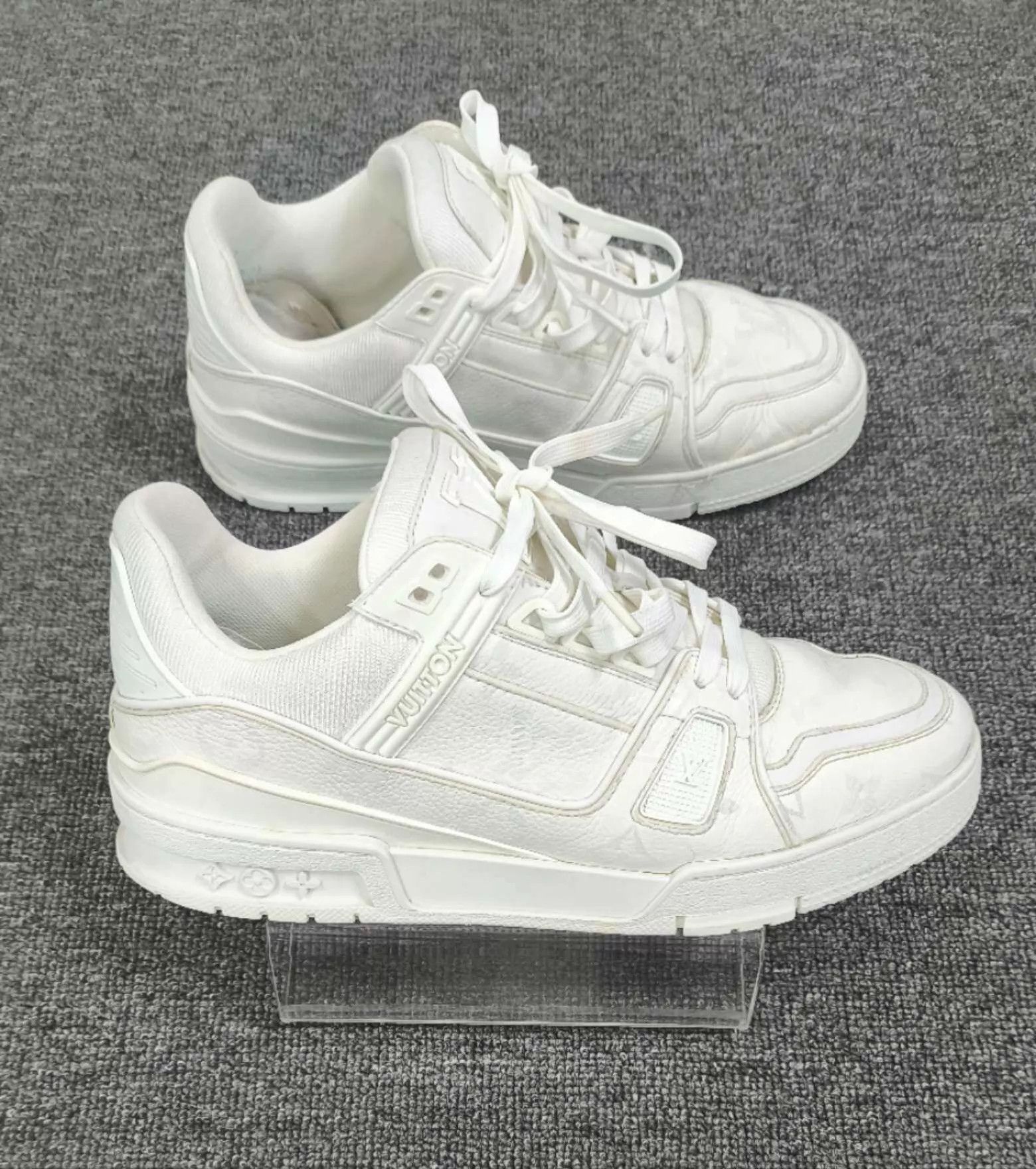 Louis Vuitton LV White All Over Print Trainer Sneaker 40 Size US 7 / EU 40 - 3 Thumbnail