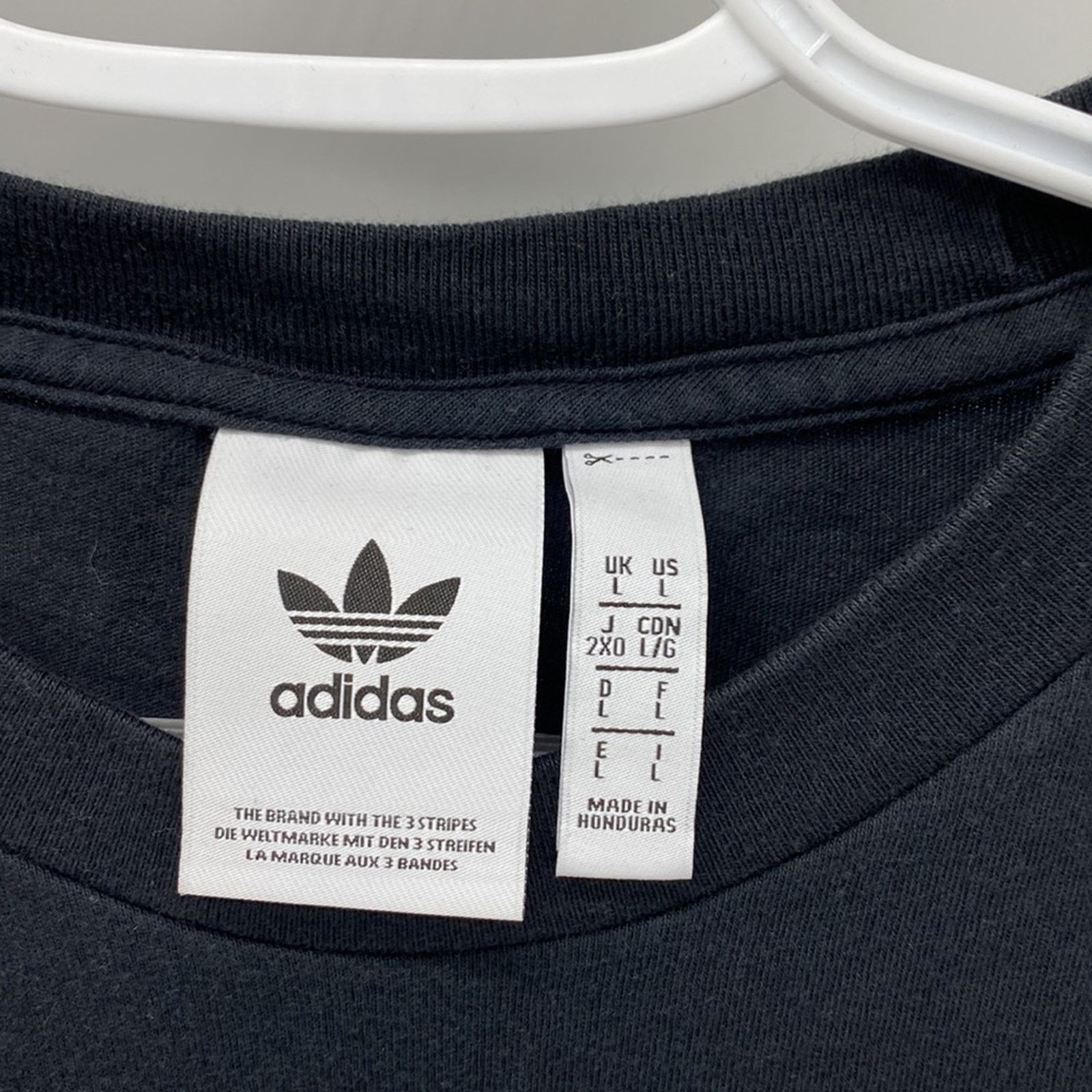 Adidas Adidas Pantone Short Sleeve Black retro athletic street sz L Size US L / EU 52-54 / 3 - 4 Thumbnail
