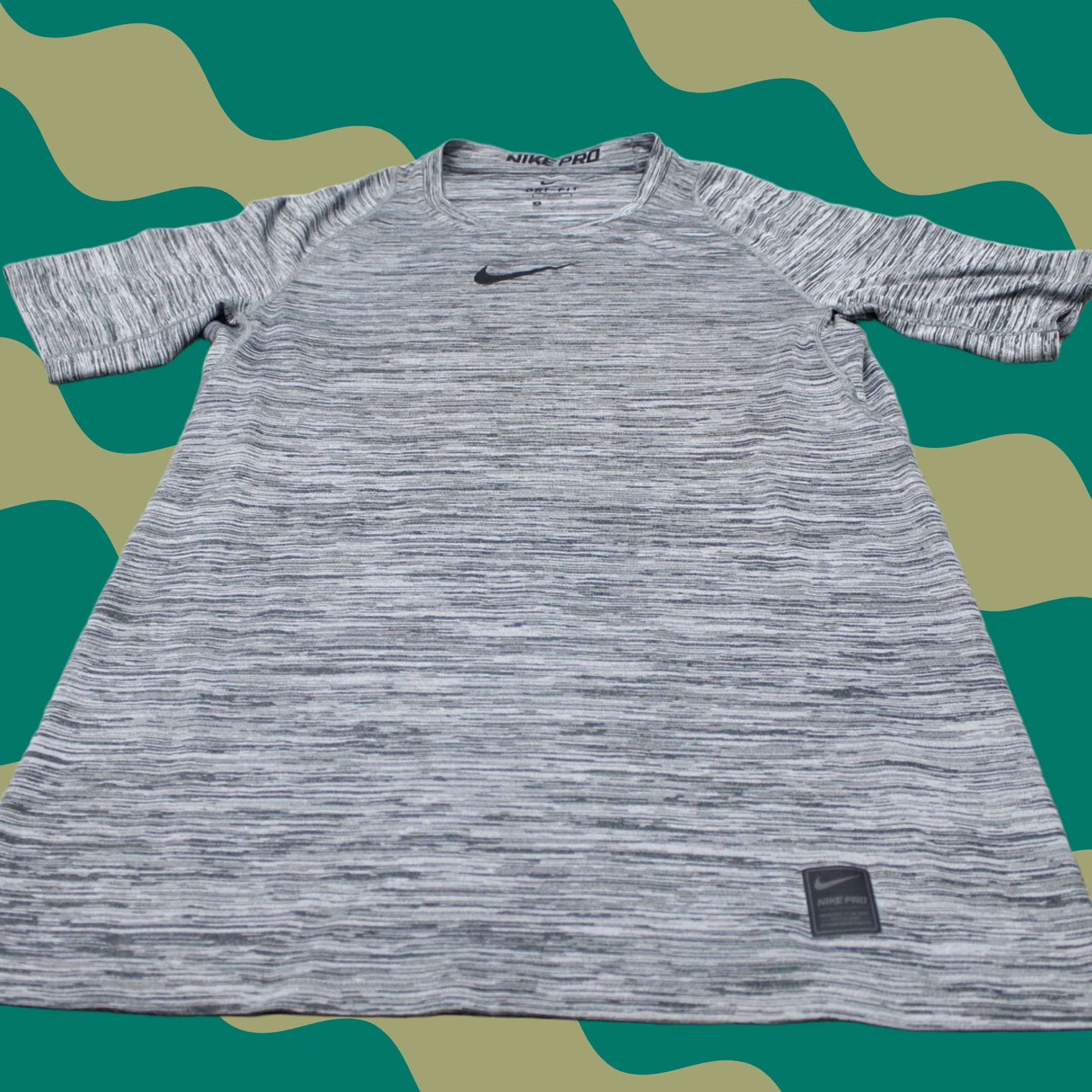 Nike Nike Pro Shirt Mens Small Gray Dri-Fit Polyester Nylon Stretch S/S Pullover Shirt Size US S / EU 44-46 / 1 - 1 Thumbnail