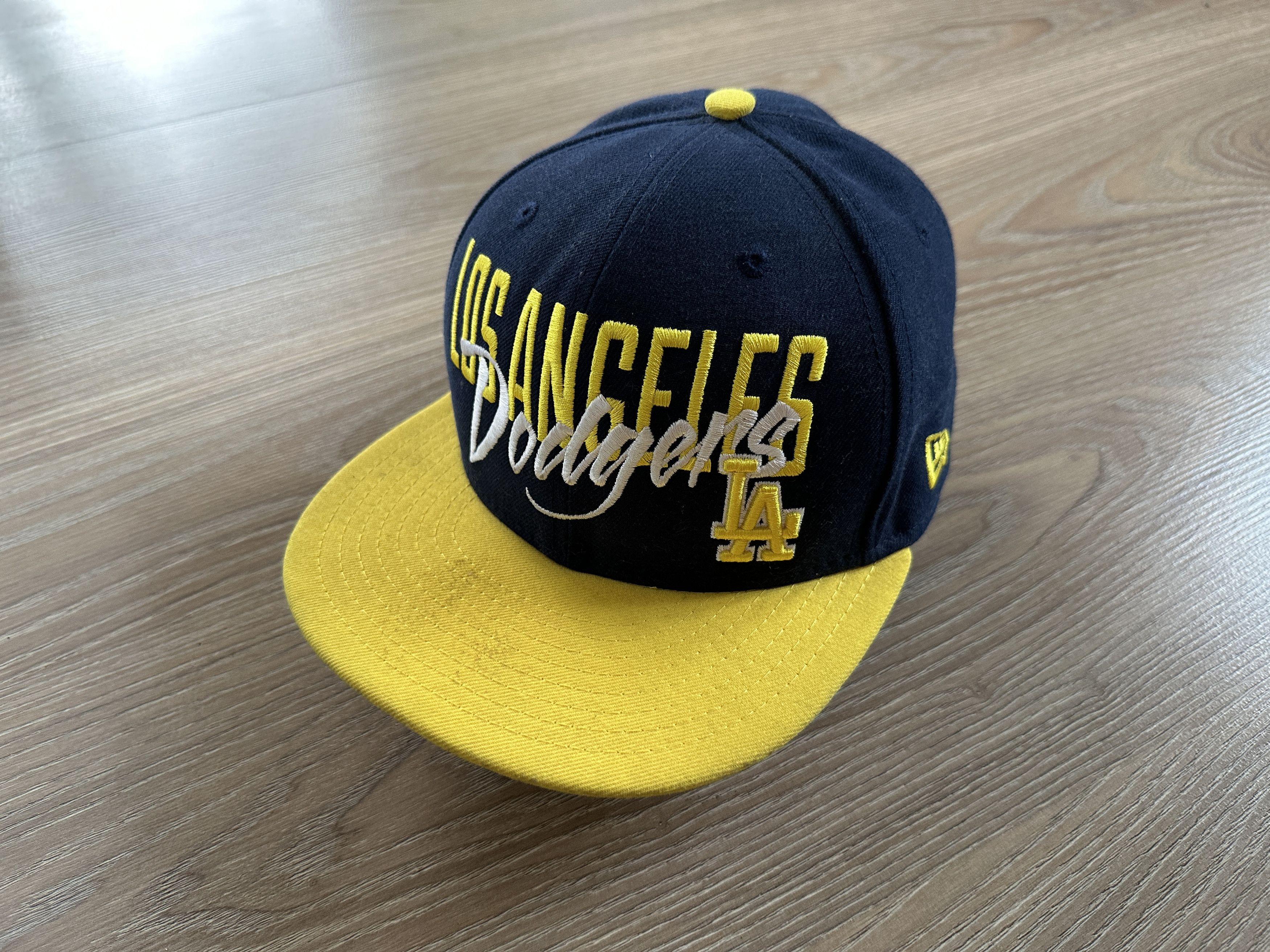 MLB × New Era × Vintage Los Angeles Dodgers New Era Embroidered Logo Snapback Size ONE SIZE - 2 Thumbnail