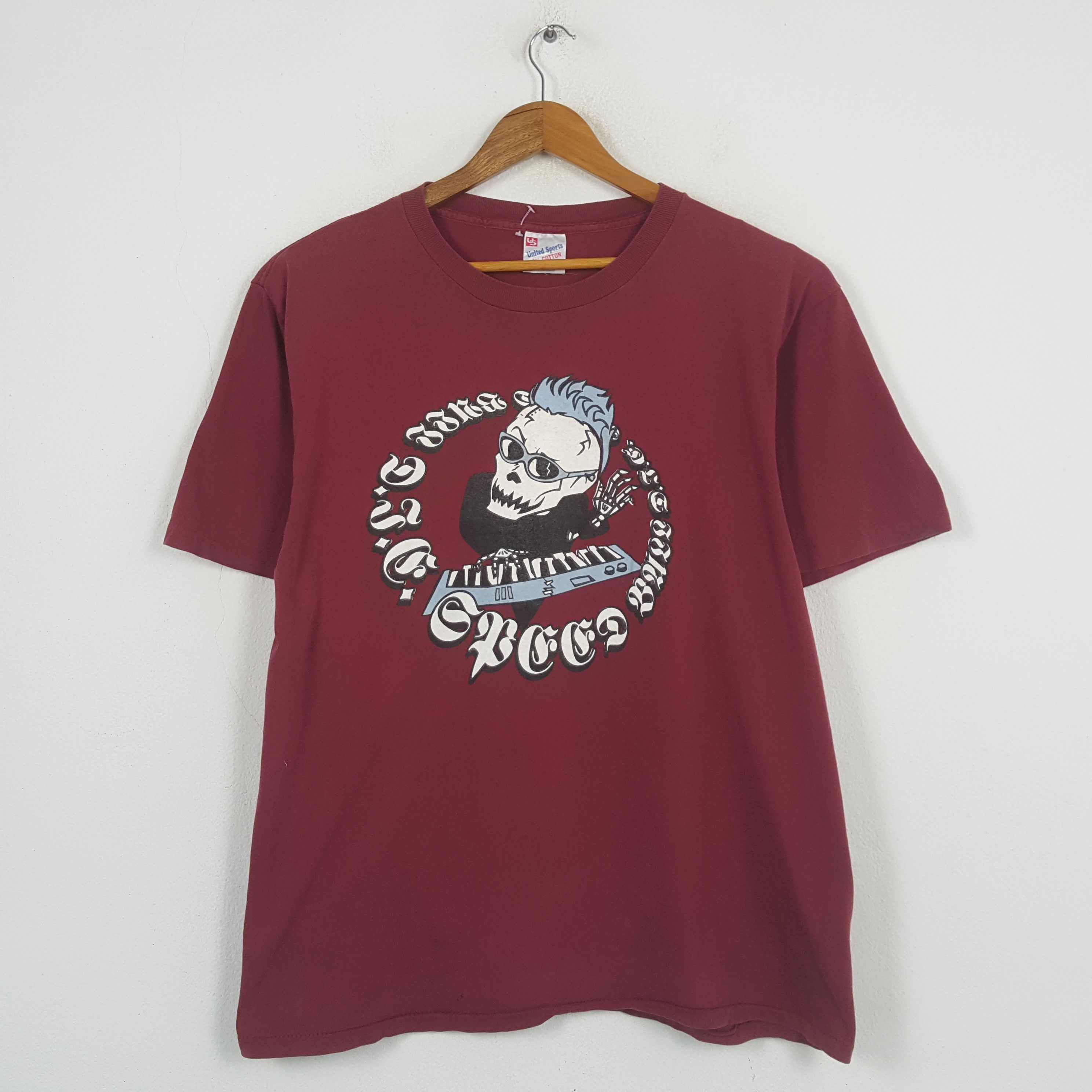 Band Tees Vintage American Punk Band Skull Skateboard T-shirt 32 Size US XL / EU 56 / 4 - 1 Thumbnail