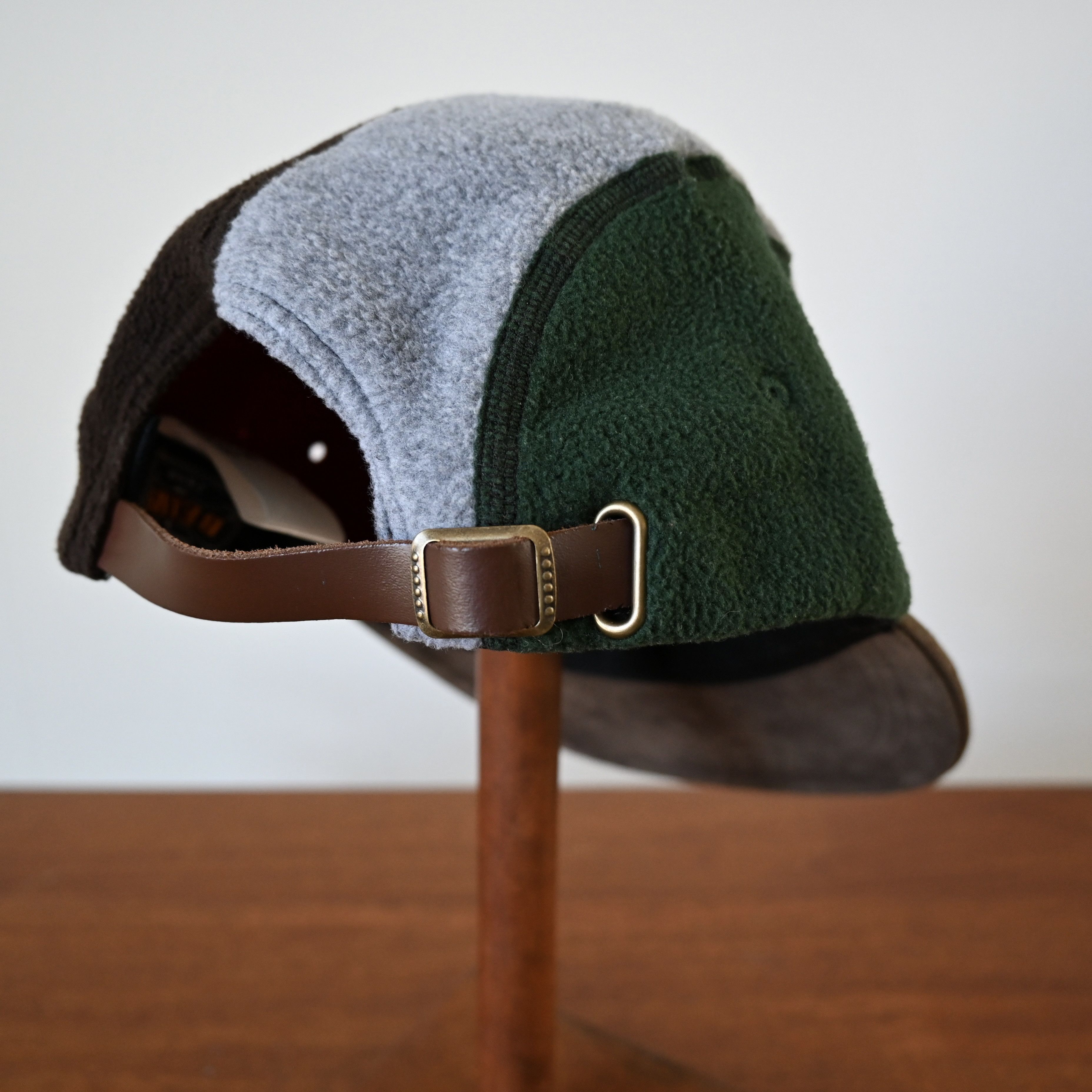 BEAMS Plus multi color fleece 5 panel hat with suede visor