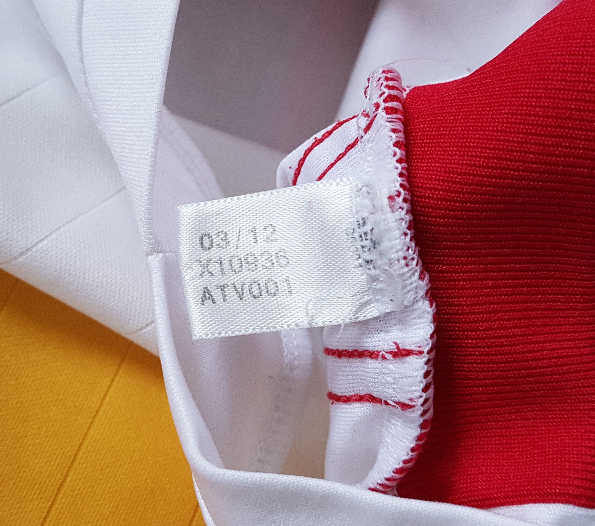 Adidas Adidas Red Bull Salzburg 2012 Home Football Soccer Jersey Size US M / EU 48-50 / 2 - 17 Thumbnail