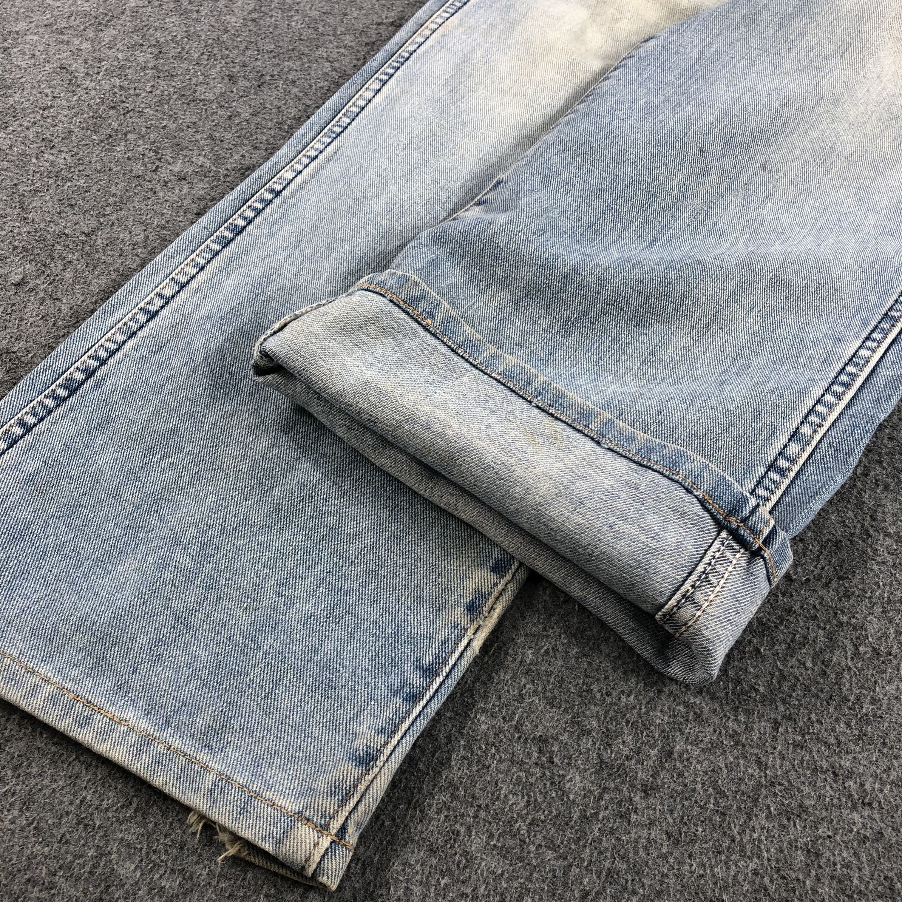 Vintage Vintage Light Wash Wrangler Jeans-J1726 Size US 31 - 6 Thumbnail