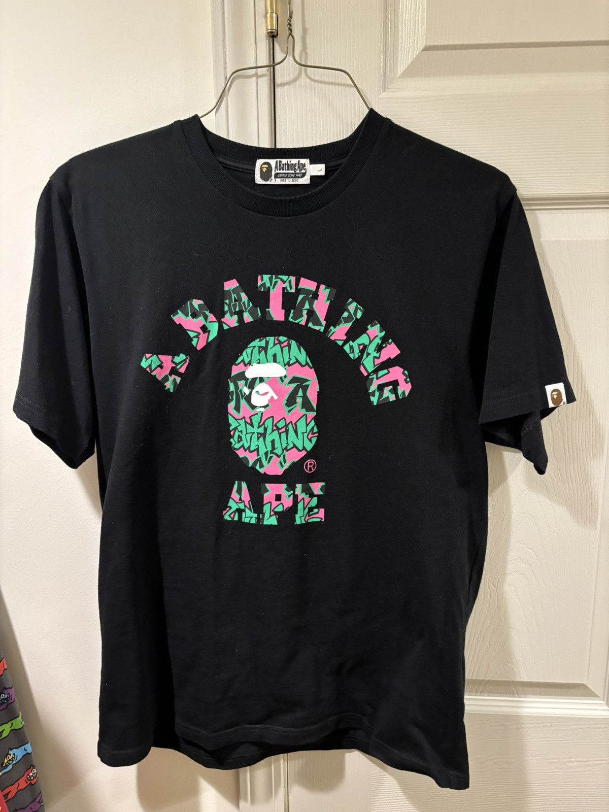 Bape GRAFFITI COLLEGE TEE Size US L / EU 52-54 / 3 - 1 Thumbnail