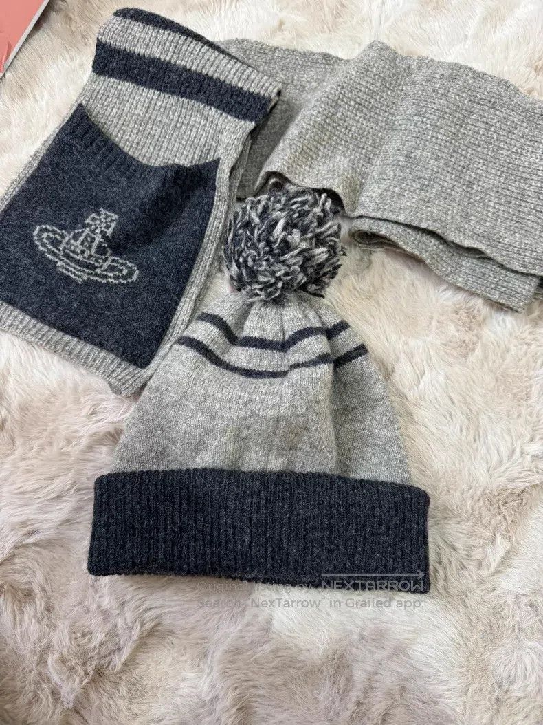 Vivienne Westwood Vivienne Westwood Smoke gray fuzzy knitted hat Size ONE SIZE - 5 Thumbnail