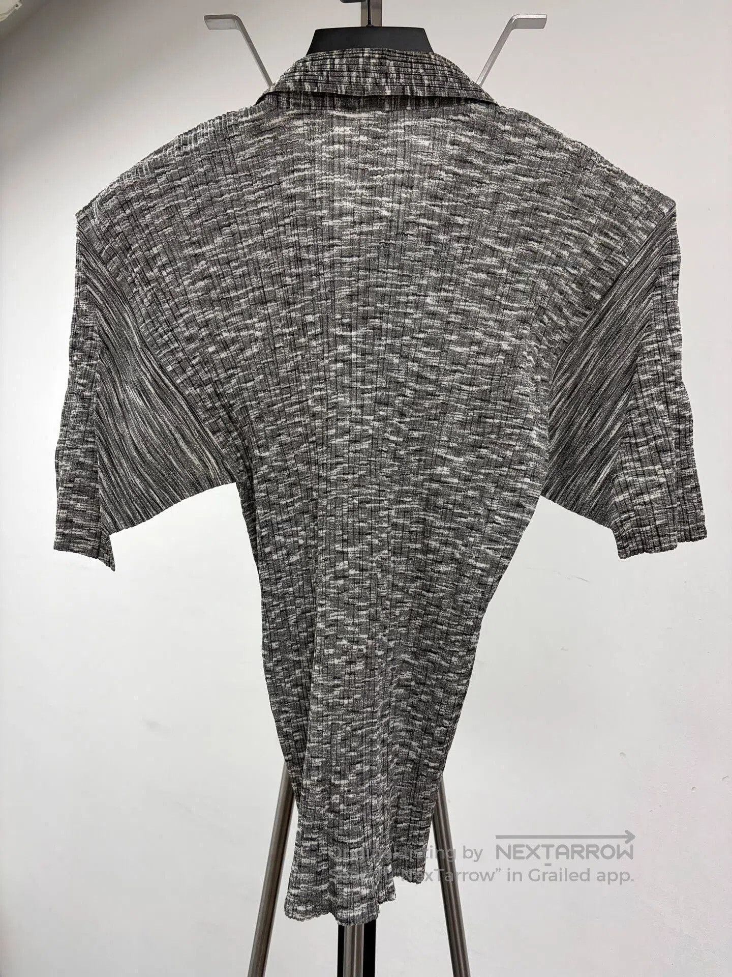 Pleats Please Issey Miyake Pleats Please Issey Miyake Short Sleeve Top. Size L / US 10 / IT 46 - 2 Thumbnail