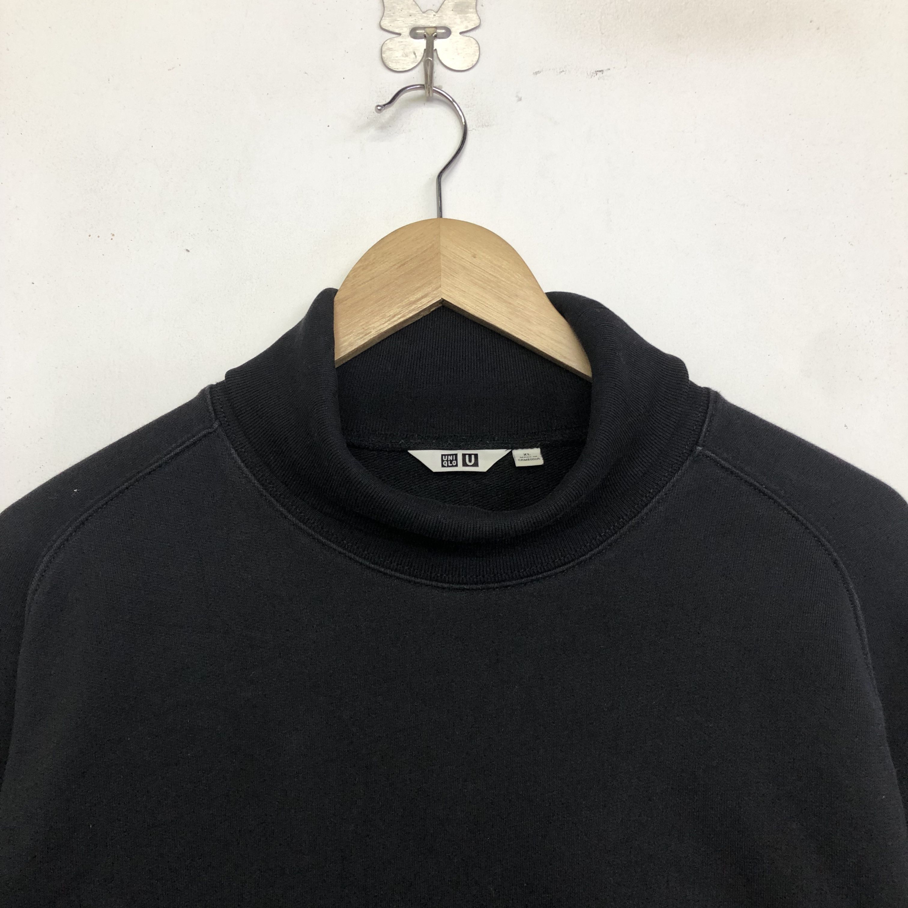 Lemaire × Uniqlo UNIQLO X LEMAIRE TURTLE NECK MINIMALIST SWEATSHIRT Size US XL / EU 56 / 4 - 3 Thumbnail