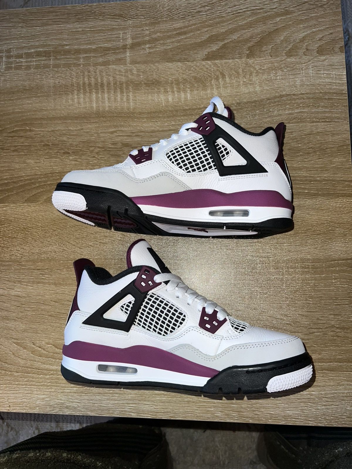 Jordan Brand Paris Saint-Germain x Air Jordan 4 Retro GS 'Bordeaux' Size US 5 / EU 37 - 2 Thumbnail