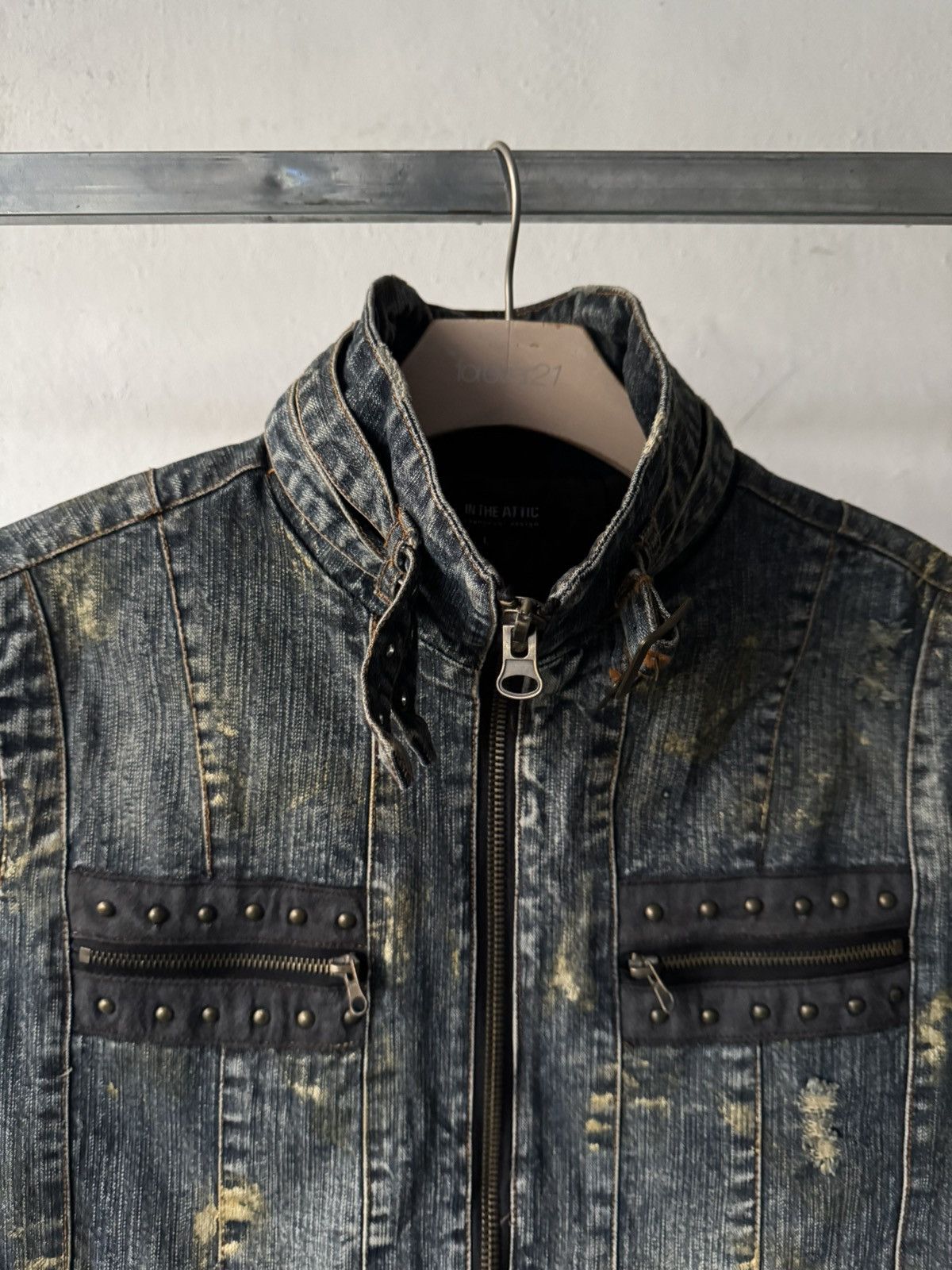 If Six Was Nine 2000s in the attic distressed studded bondage denim jacket Size US L / EU 52-54 / 3 - 6 Thumbnail