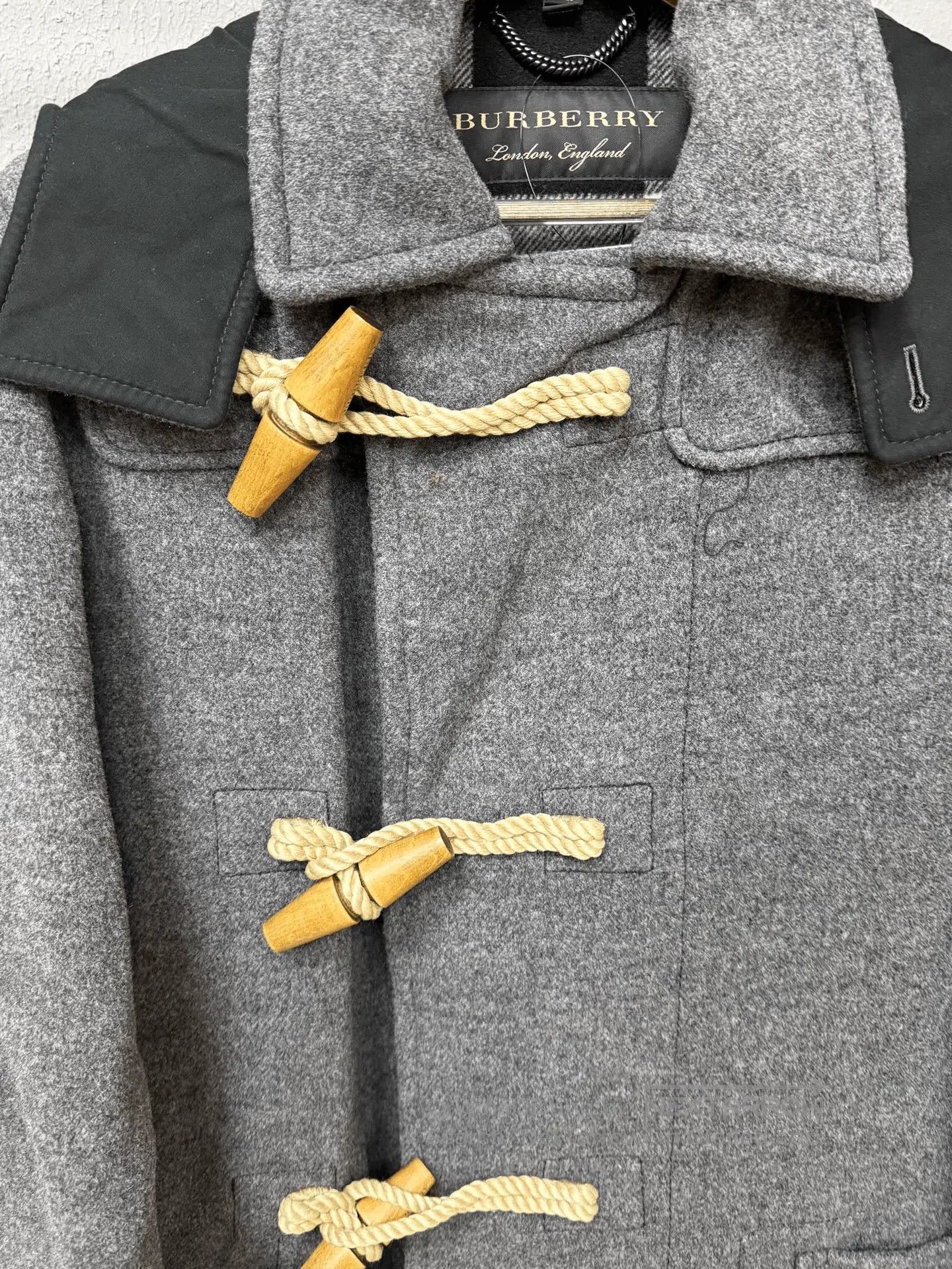 Burberry Burberry Horn Button Coat. Size US S / EU 44-46 / 1 - 3 Thumbnail