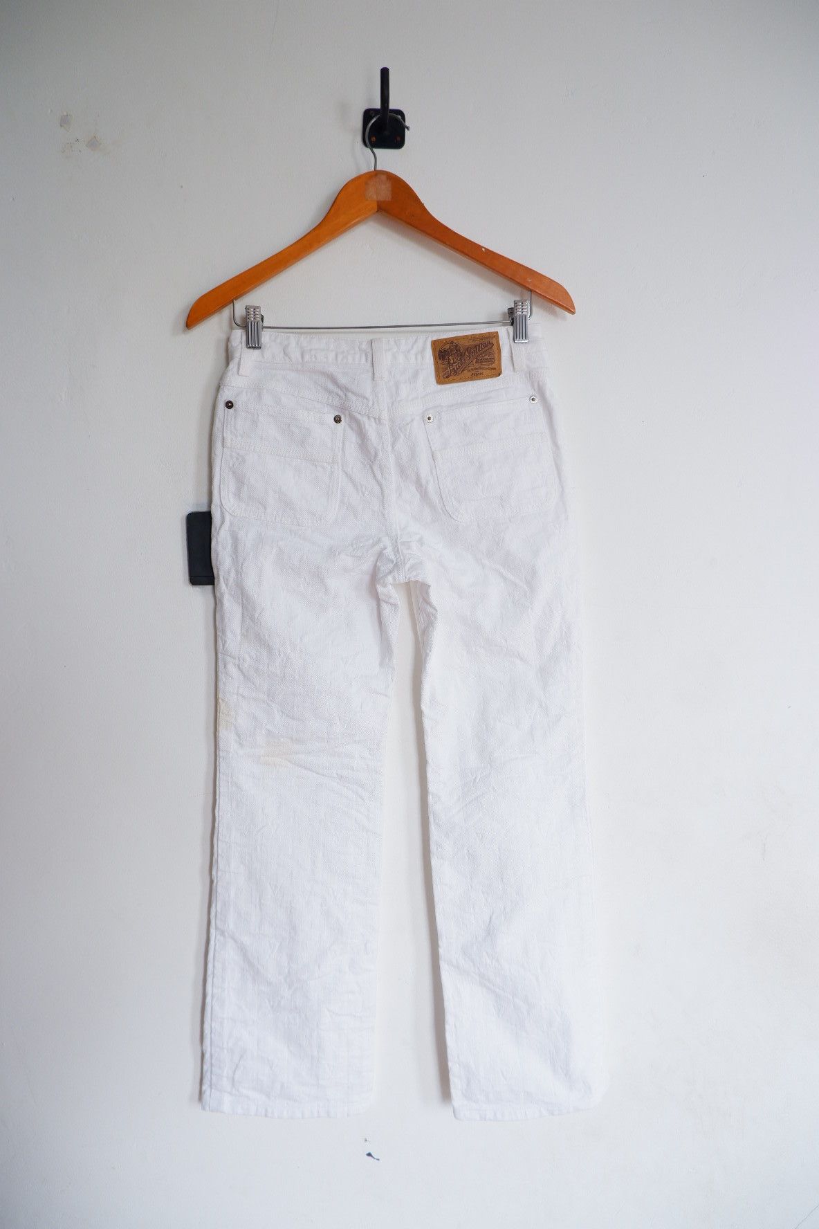 Louis Vuitton Louis Vuitton Embossed Monogram Cropped Jeans Size US 28 / EU 44 - 2 Thumbnail