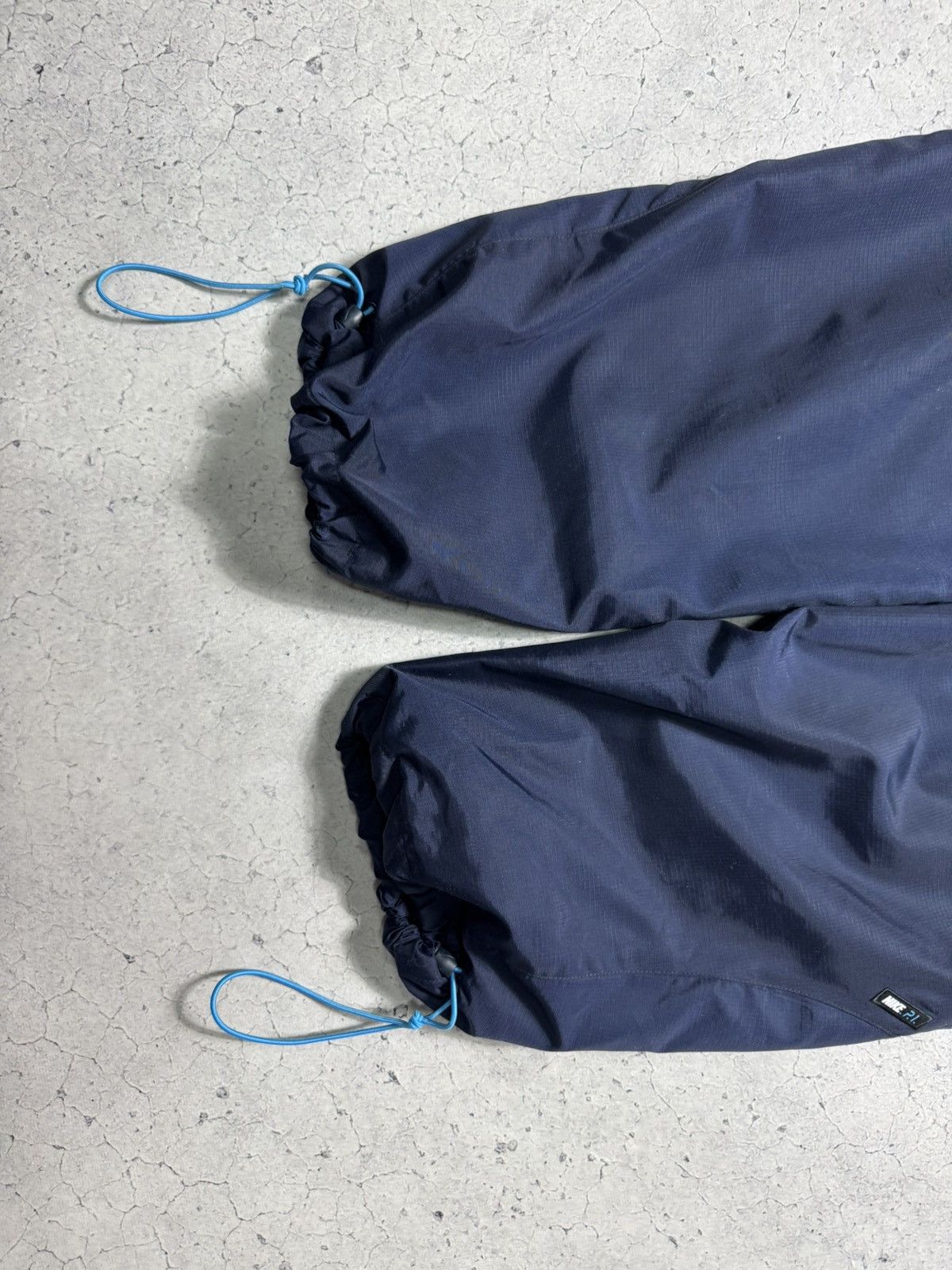 Nike Nike Premier Vintage Nylon Baggy Track Pants Swoosh Size M Size US 32 / EU 48 - 2 Thumbnail