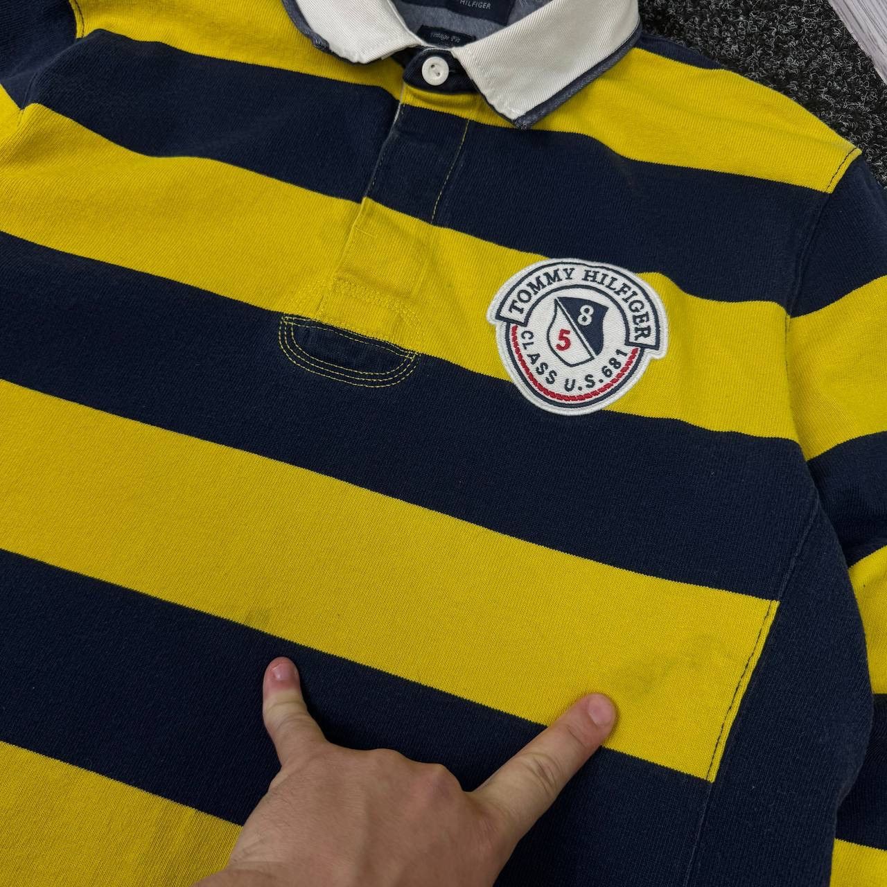 Tommy Hilfiger Rugby stripped vintage Tommy Hilfiger jersey size L Size US L / EU 52-54 / 3 - 6 Thumbnail