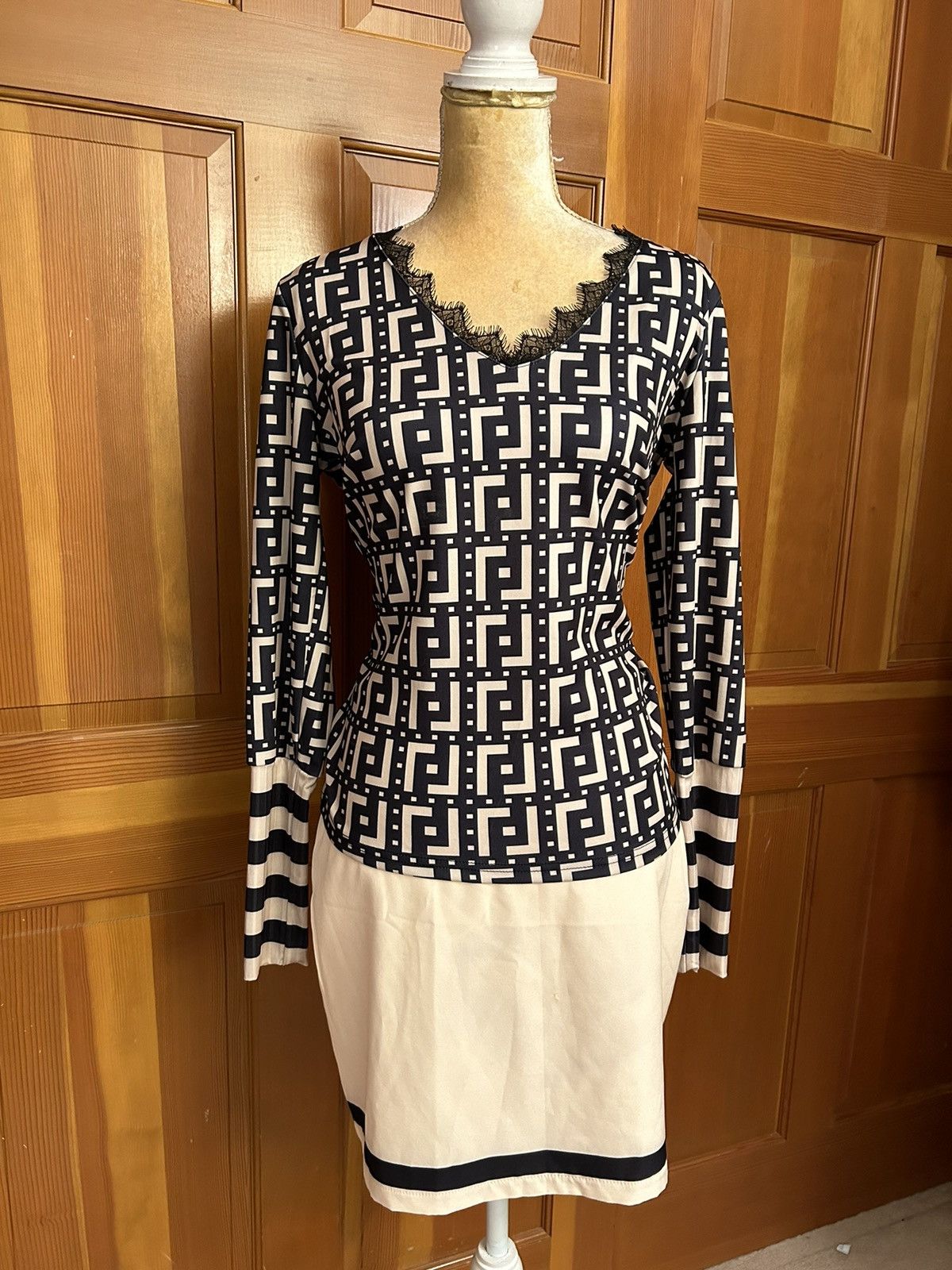 Designer Nwt, Lavishly Paris Women’s Geometrical Designer 2-Piece Set Size M / US 6-8 / IT 42-44 - 10 Thumbnail