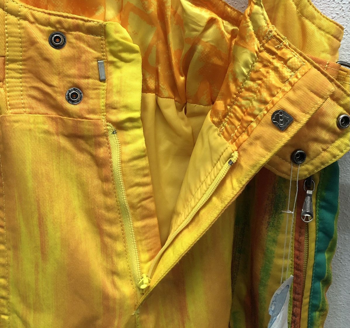 Ellesse × Goldwin Vintage Ellesse Neon Ski Bib Overalls JASPO S Made in Japan Size US 30 / EU 46 - 7 Thumbnail