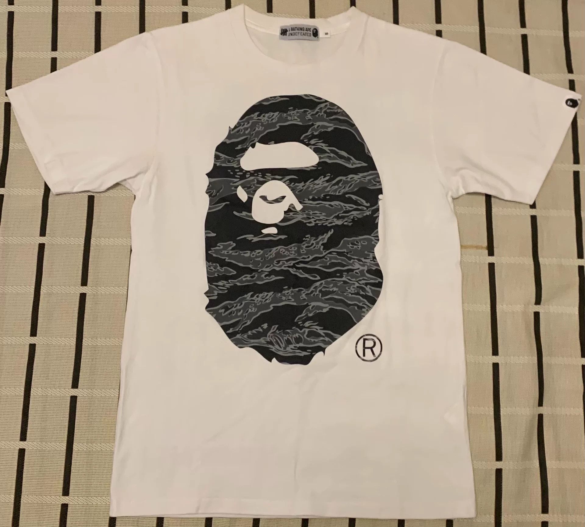 Bape Bape T-Shirt S Men Size US S / EU 44-46 / 1 - 1 Thumbnail