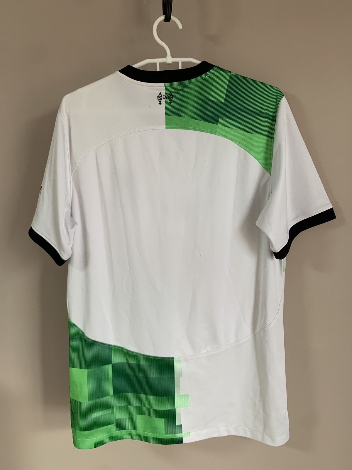 Nike Liverpool Away Football Shirt Nike Soccer Jersey Size M Size US M / EU 48-50 / 2 - 2 Thumbnail