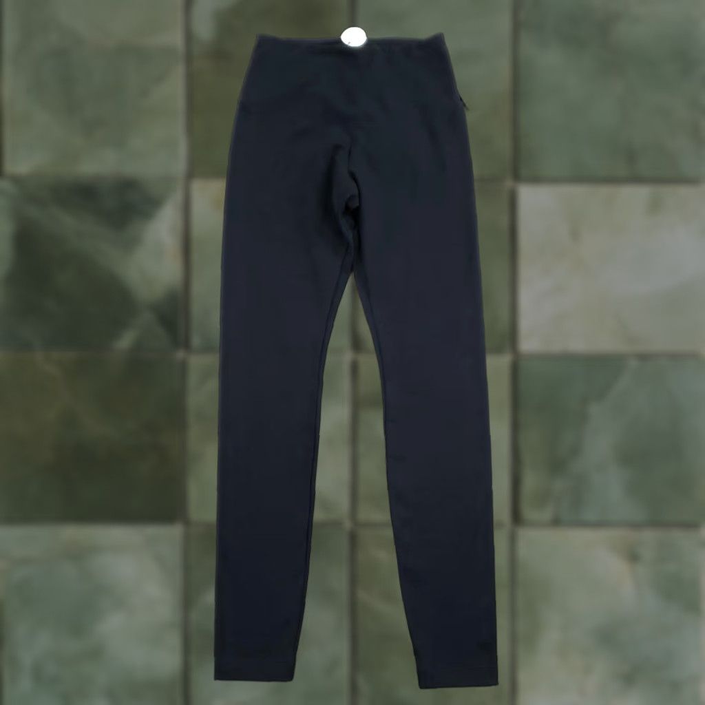 Vintage Lysse Leggings Womens XS Black High Rise 360 Smoothing Waistband Size 26" / US 2 / IT 38 - 1 Thumbnail