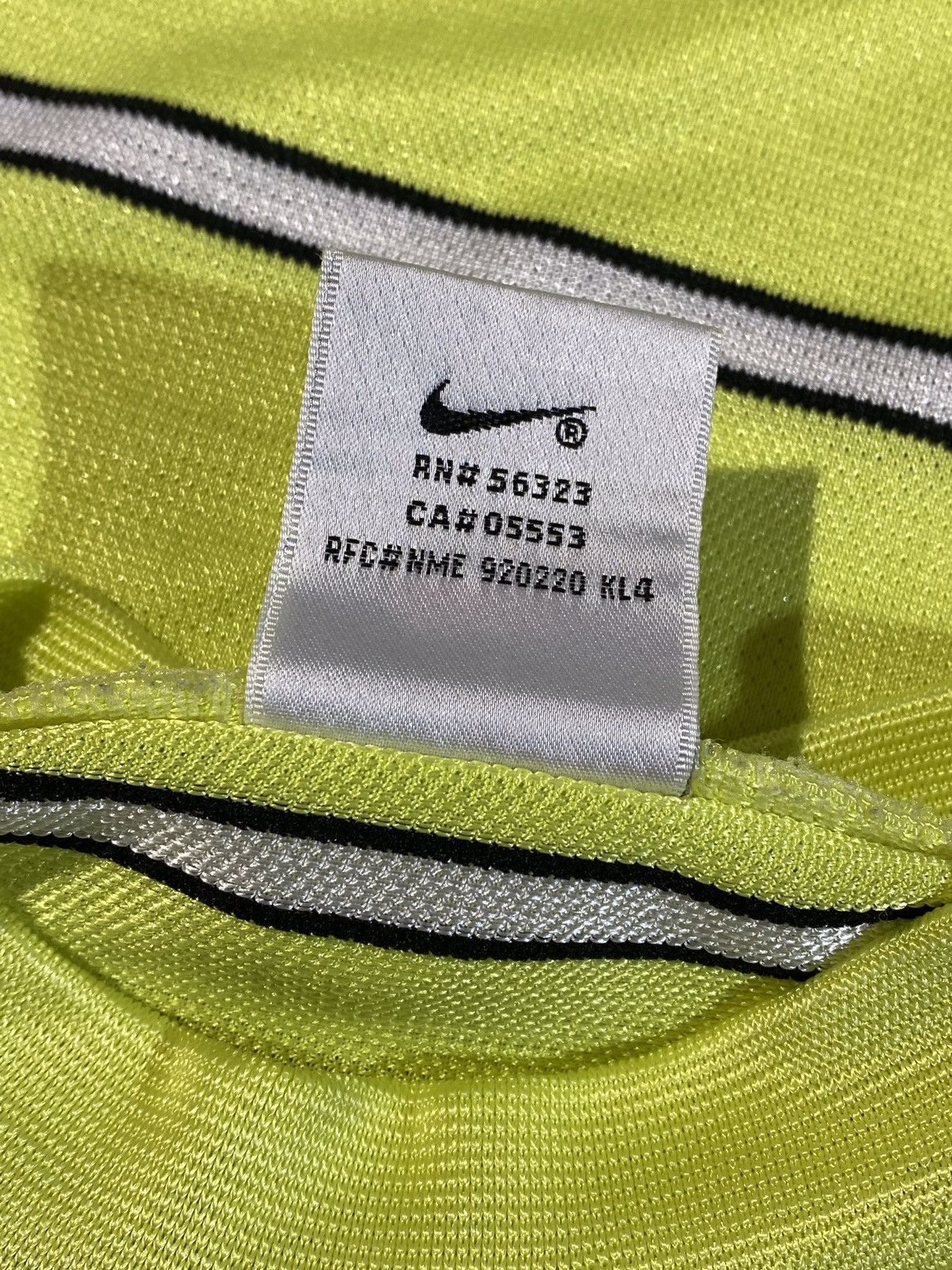Nike × Vintage Vintage 90s Nike y2k hype deep green swoosh logo t-shirt Size US S / EU 44-46 / 1 - 11 Thumbnail