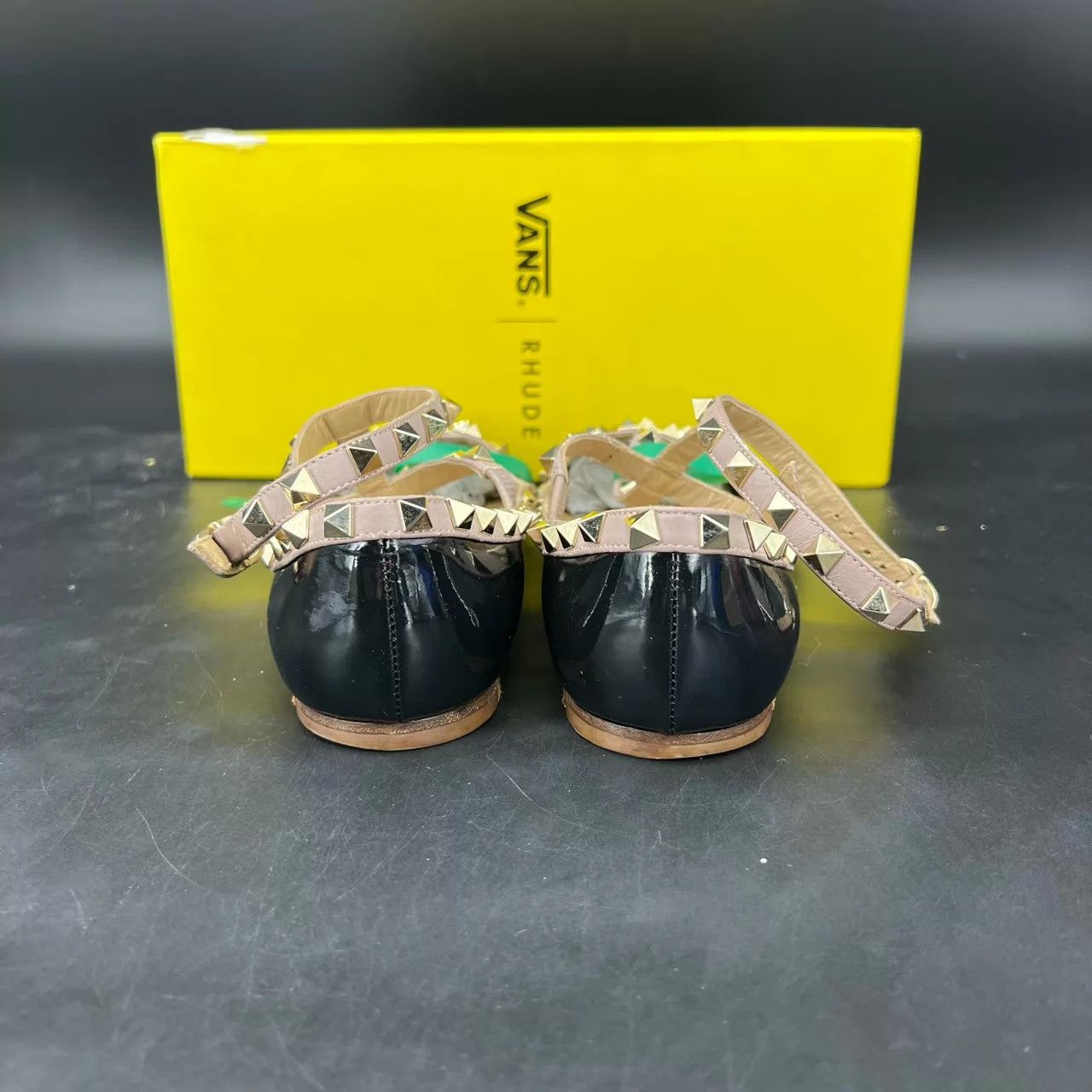 Valentino Valentino Low-Top Rivet Shoes Black 36.5 Worn Once, Clean Size US 6 / IT 36 - 4 Thumbnail