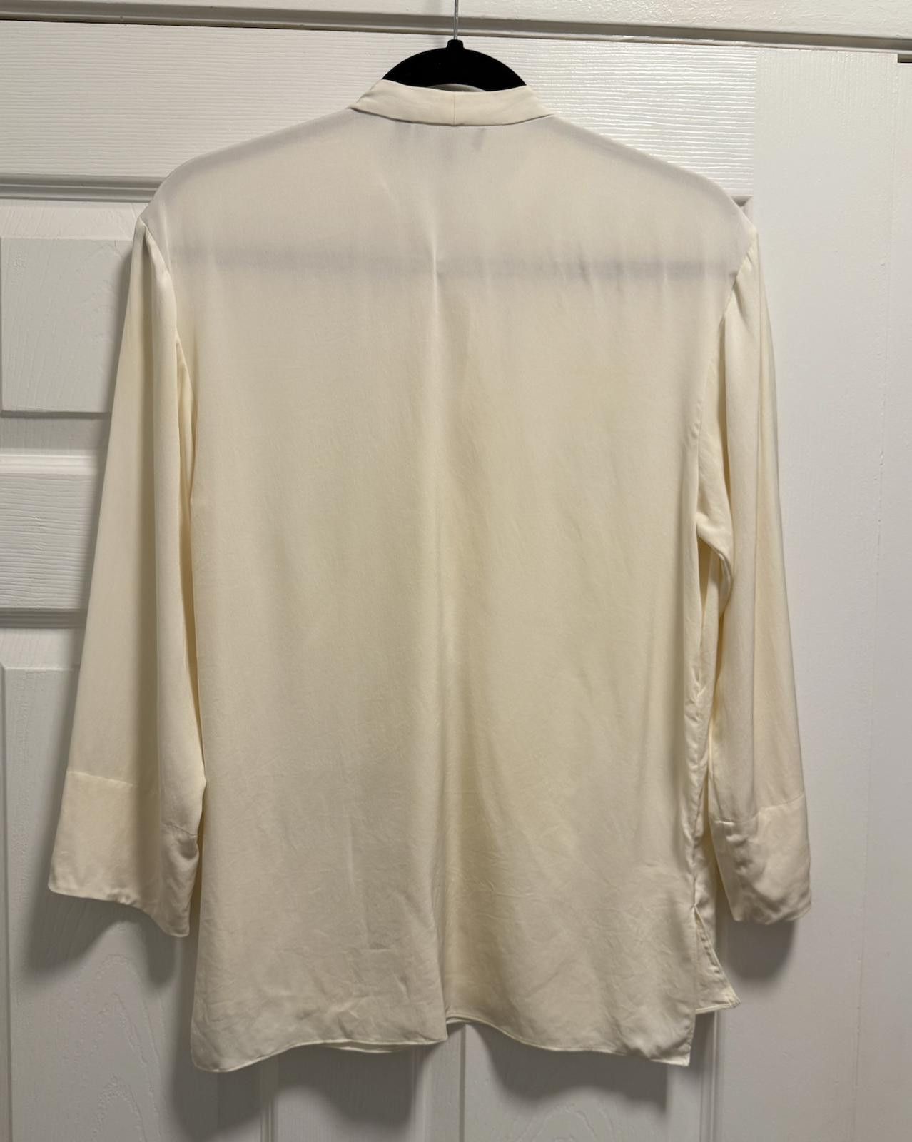 Theory Luxury Theory Relaxed Wrap 100% Silk Tie-Neck Blouse Size M / US 6-8 / IT 42-44 - 5 Thumbnail