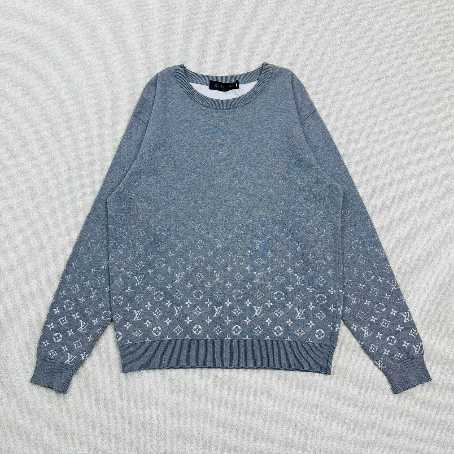 Louis Vuitton louis vuitton gradient logo sweater size L Size US L / EU 52-54 / 3 - 1 Thumbnail