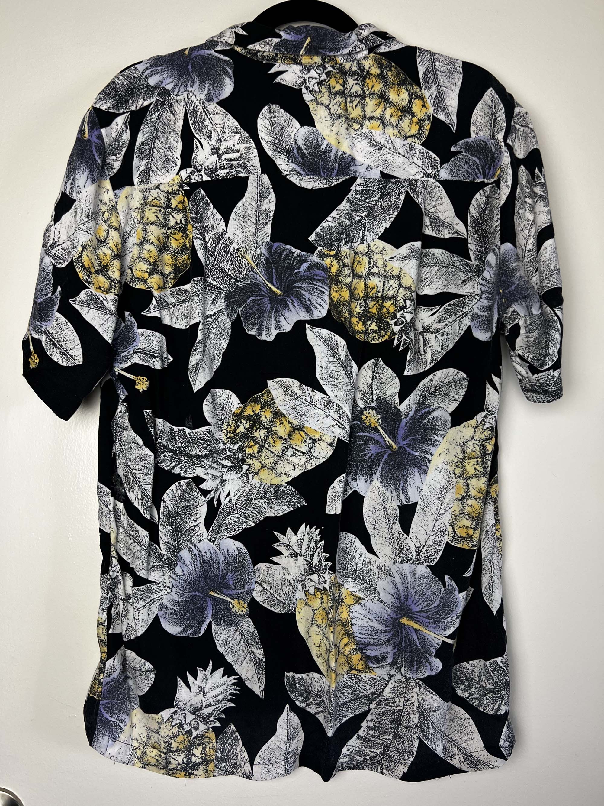 Paradise Found 1980's Paradise Found Hibiscus Pineapple Shirt -Magnum P.I. Size US L / EU 52-54 / 3 - 13 Thumbnail