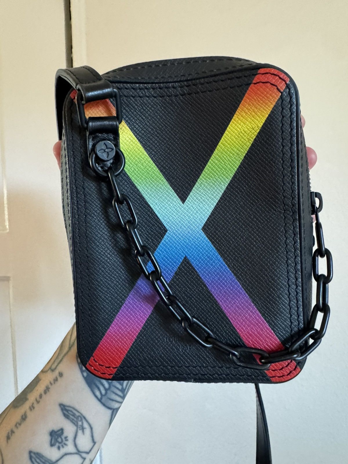 Louis Vuitton Louis Vuittion Messenger Bag Rainbow Taiga Leather Size ONE SIZE - 1 Thumbnail
