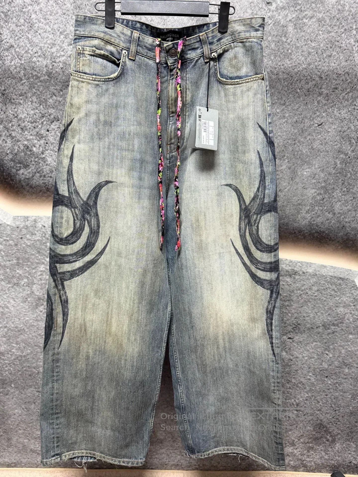 Balenciaga Balenciaga FW24 Denim with Graffiti Design. Size US 26 / EU 42 - 1 Thumbnail