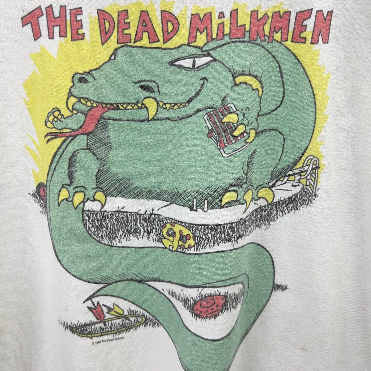 Band Tees DEAD MILKMEN BIG LIZARD IN MY BACKYARD NOT VTG TEE Size US M / EU 48-50 / 2 - 3 Thumbnail