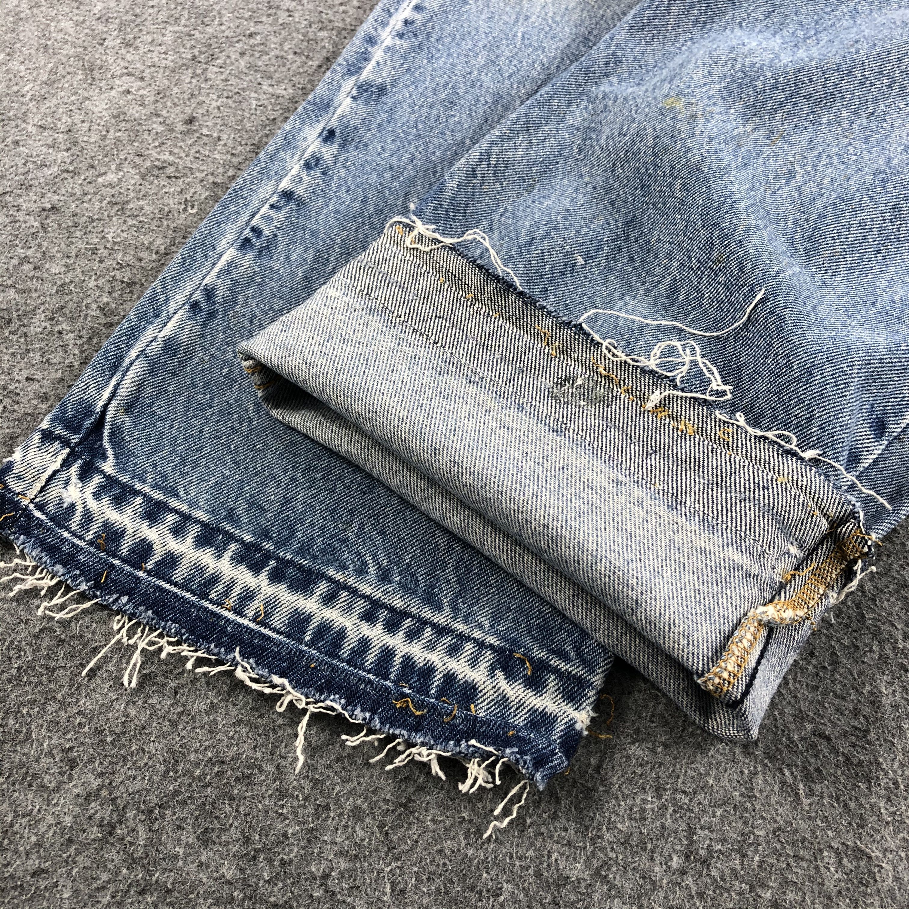 Levi's Vintage Levis Jeans Faded Blue Distressed Denim KJ428 Size US 33 - 7 Thumbnail