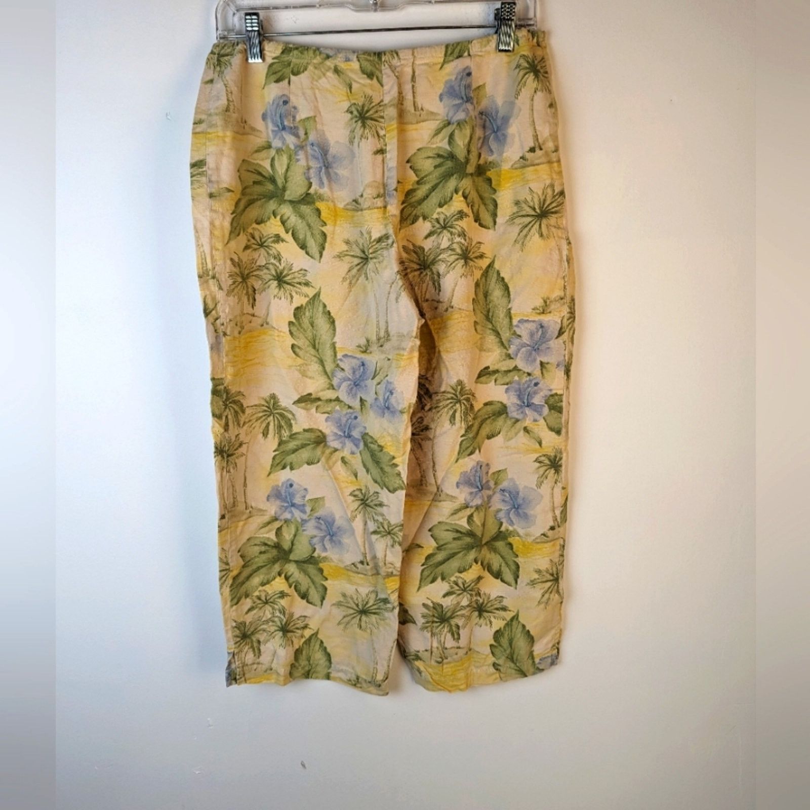Tommy Bahama Tommy Bahama Silk Floral Capris - 8 Size 30" / US 8 / IT 44 - 3 Thumbnail