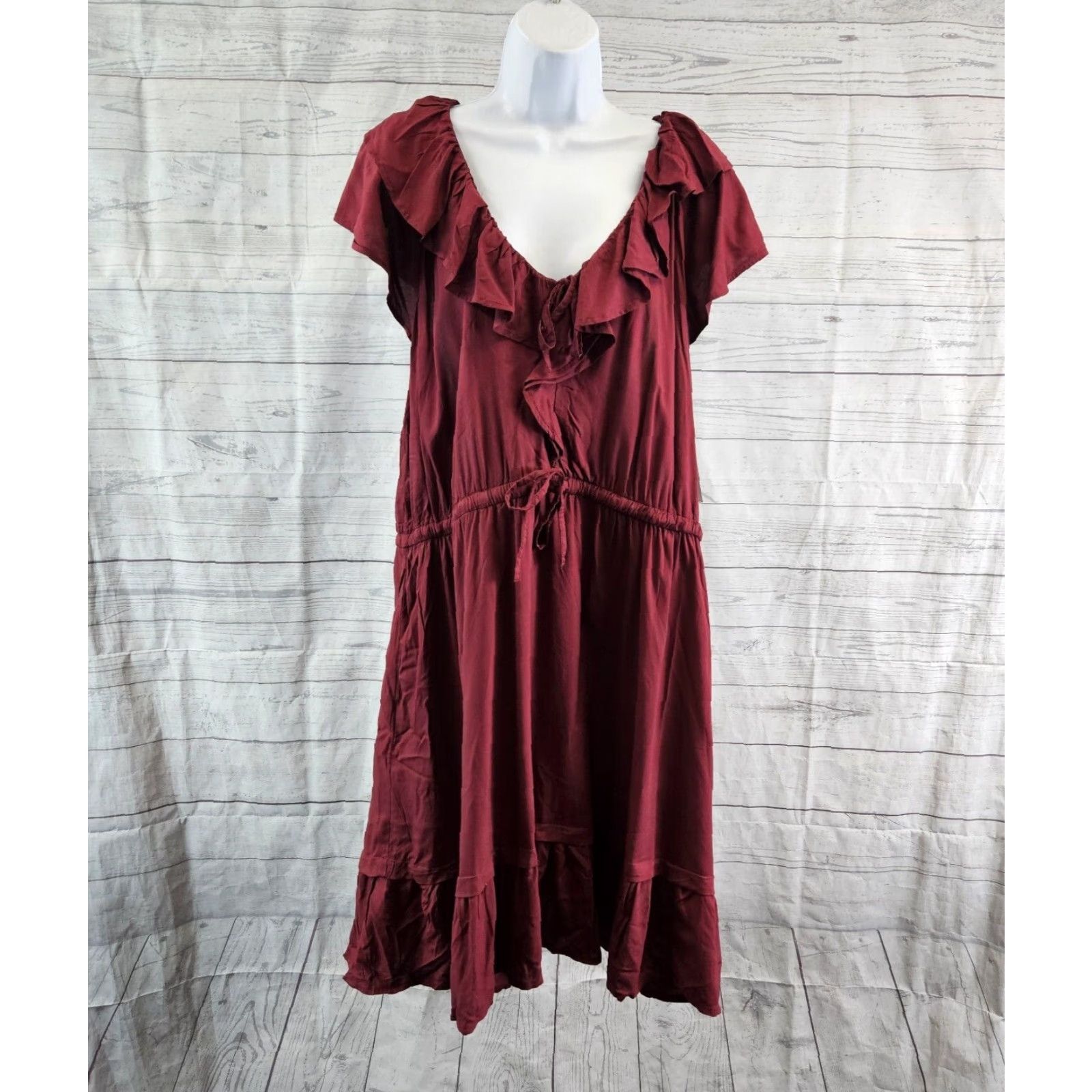 Old Navy Old Navy Dress Womens 2XL Red Short Sleeve Scoop Neck Rayon Ruffle A-Line Knee Length Womens Size 40" / US 18 - 2 Thumbnail
