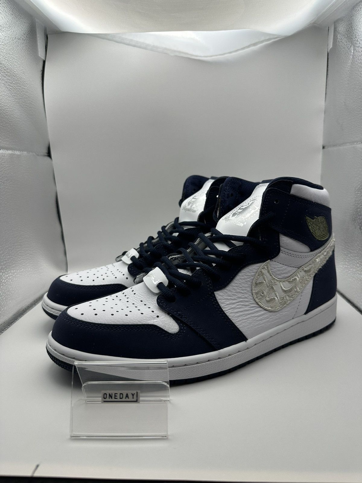SBTG AJ1 MIDNIGHT BLUE SBTG Size US 10.5 / EU 43-44 - 2 Thumbnail