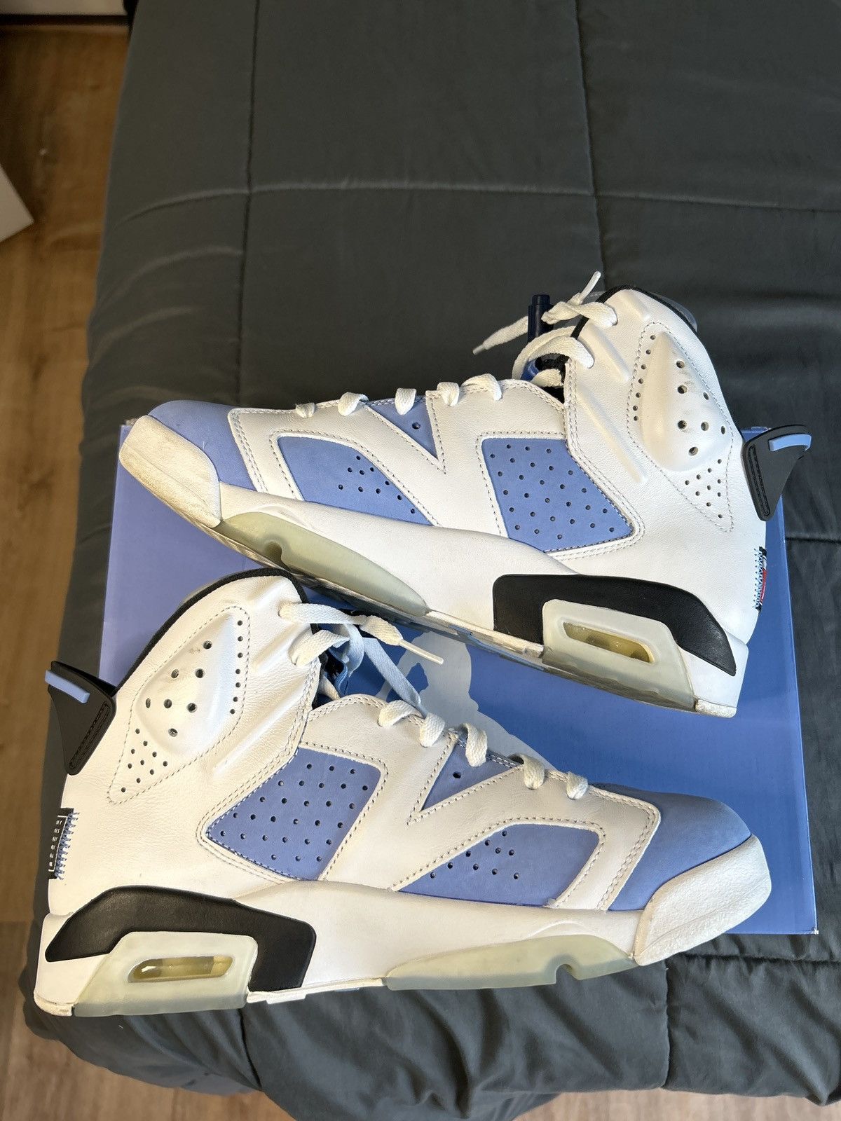 Jordan Brand Air Jordan 6 UNC Size US 10 / EU 43 - 6 Thumbnail