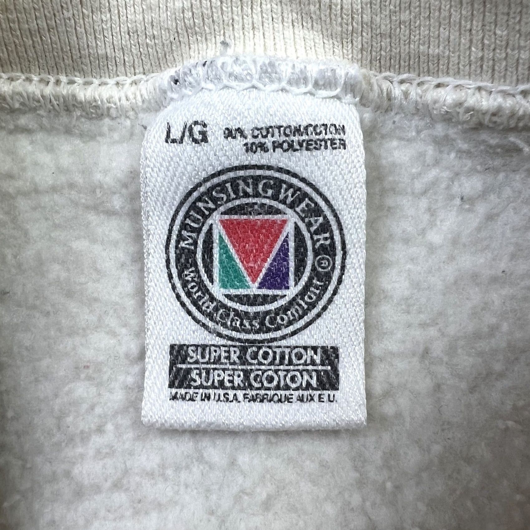 Vintage VINTAGE MunsingWear Sweatshirt Christmas 90s Crewneck Adult Large Beige Size US L / EU 52-54 / 3 - 2 Thumbnail