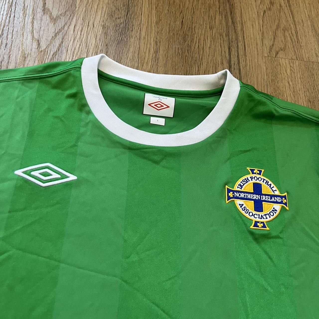 Umbro 2010-12 Northern Ireland Home Football Shirt Umbro Size US L / EU 52-54 / 3 - 3 Thumbnail