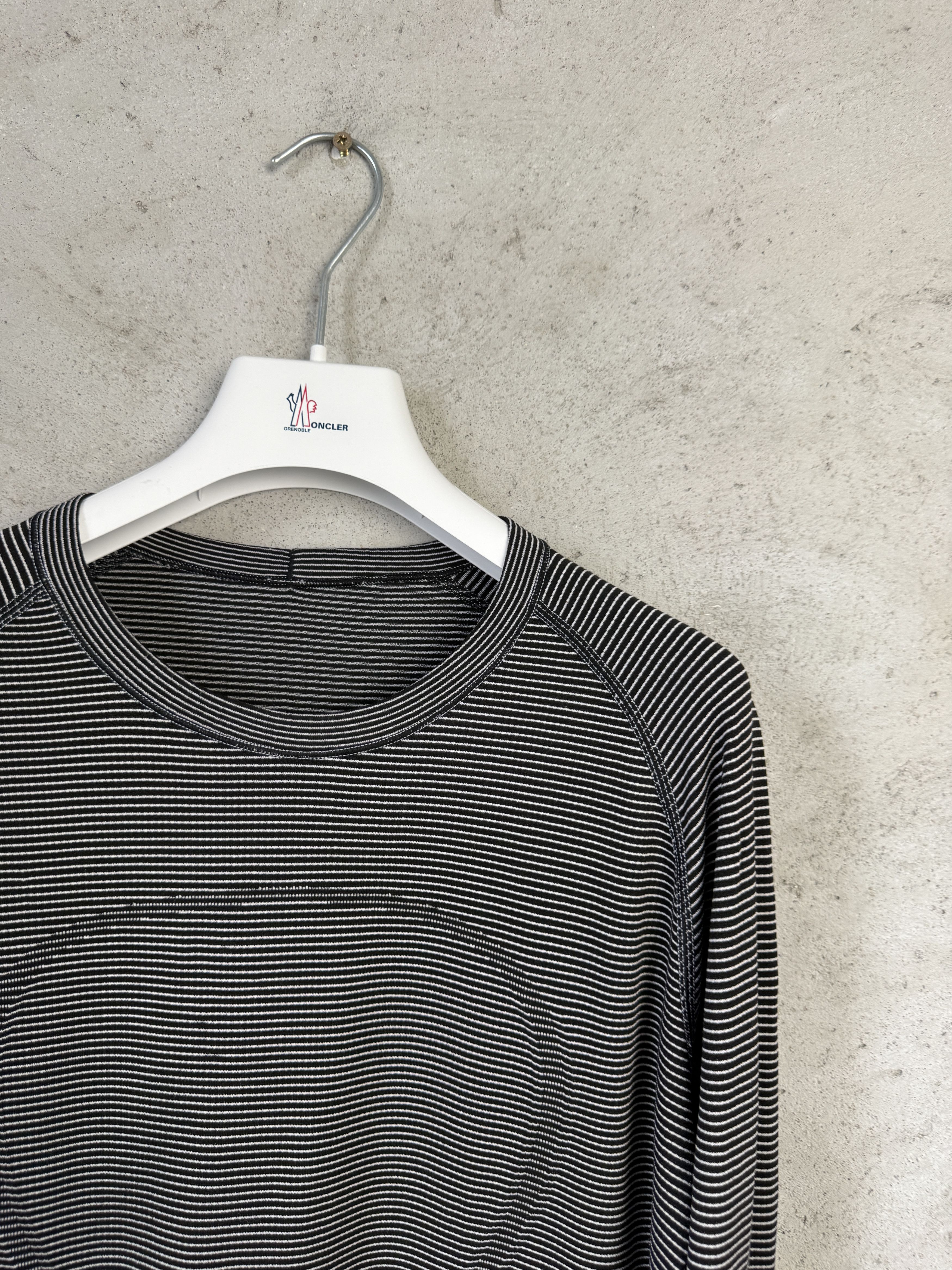 Lululemon Lululemon Swiftly Tech long sleeve t-shirt striped sport Size XL / US 12-14 / IT 48-50 - 2 Thumbnail