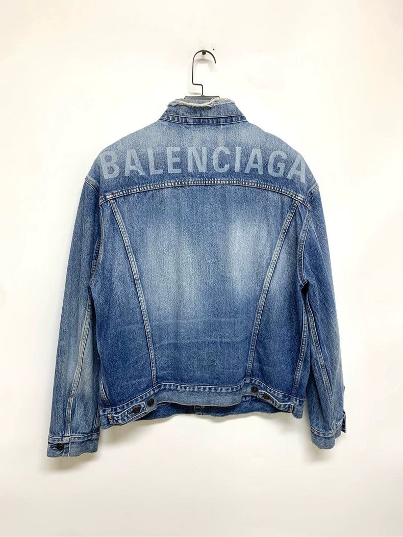 Balenciaga Balenciaga size 34 Back monogrammed denim jacket Size US XS / EU 42 / 0 - 2 Thumbnail