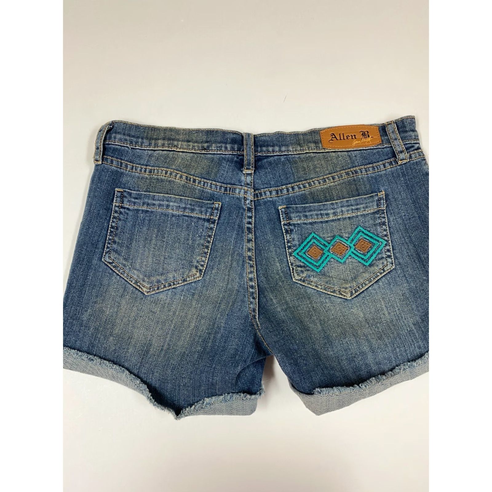 Denime Allen B Womens Shorts 4 blue Denim Chino Casual Cotton Blend Zip Front Classic 30 Waist White/Blue? Wait can't. Size 30" / US 8 / IT 44 - 6 Thumbnail