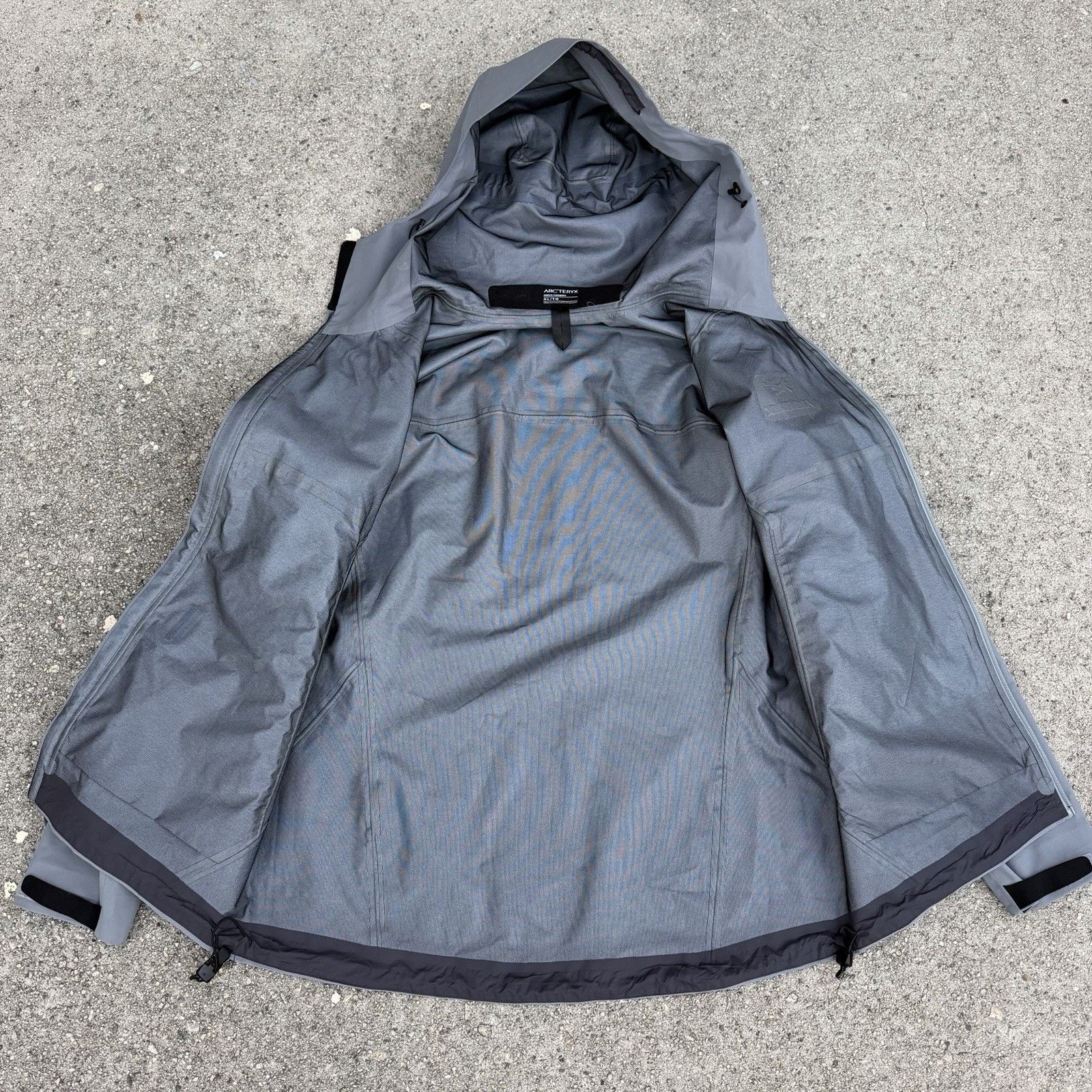 Arc'teryx Arcteryx Void Grey Beta LT Jacket XL Men Gorpcore Goretex Size US XL / EU 56 / 4 - 3 Thumbnail