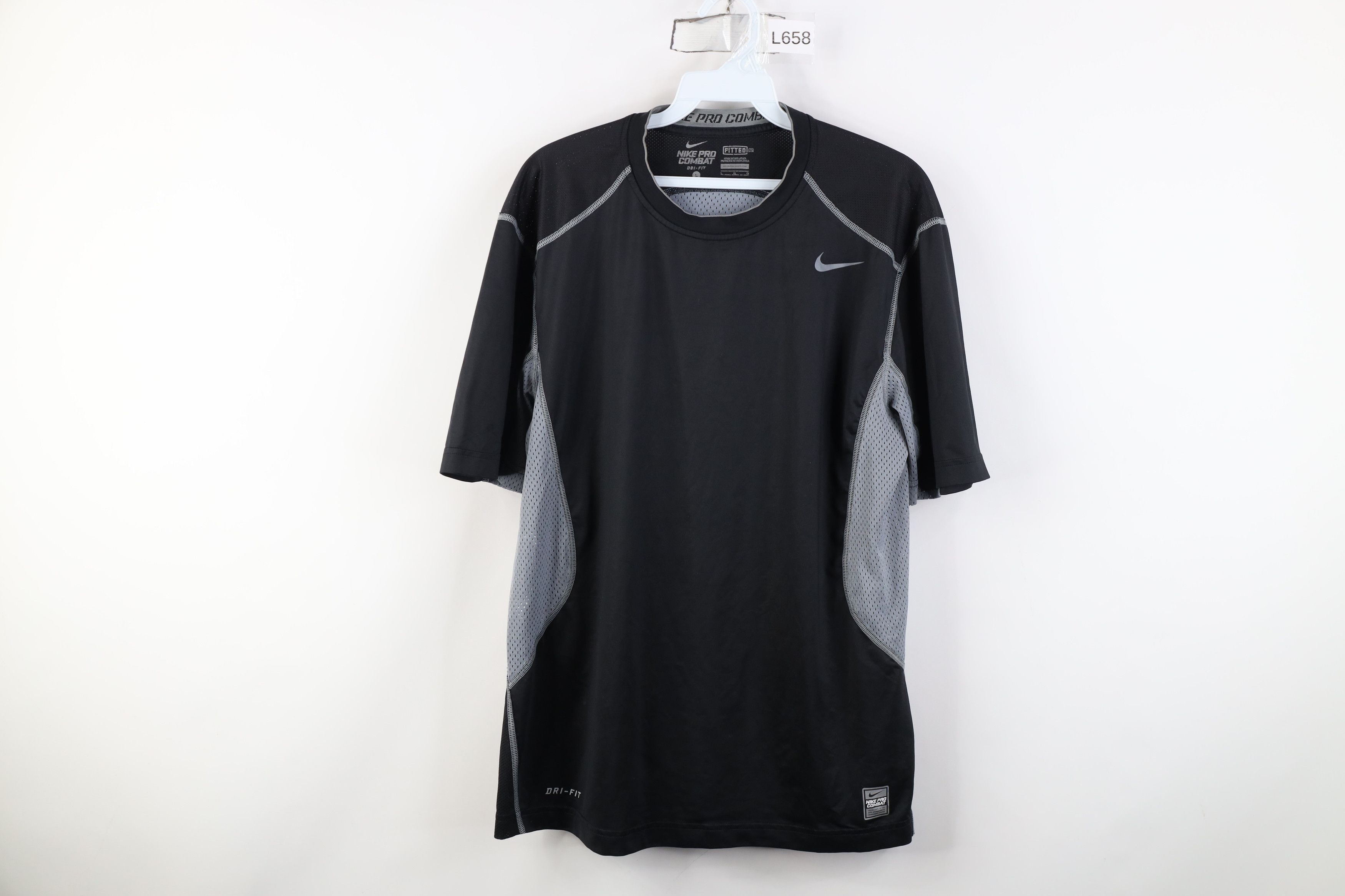 Nike Nike Pro Combat Vented Short Sleeve Training T-Shirt Black Size US L / EU 52-54 / 3 - 1 Thumbnail