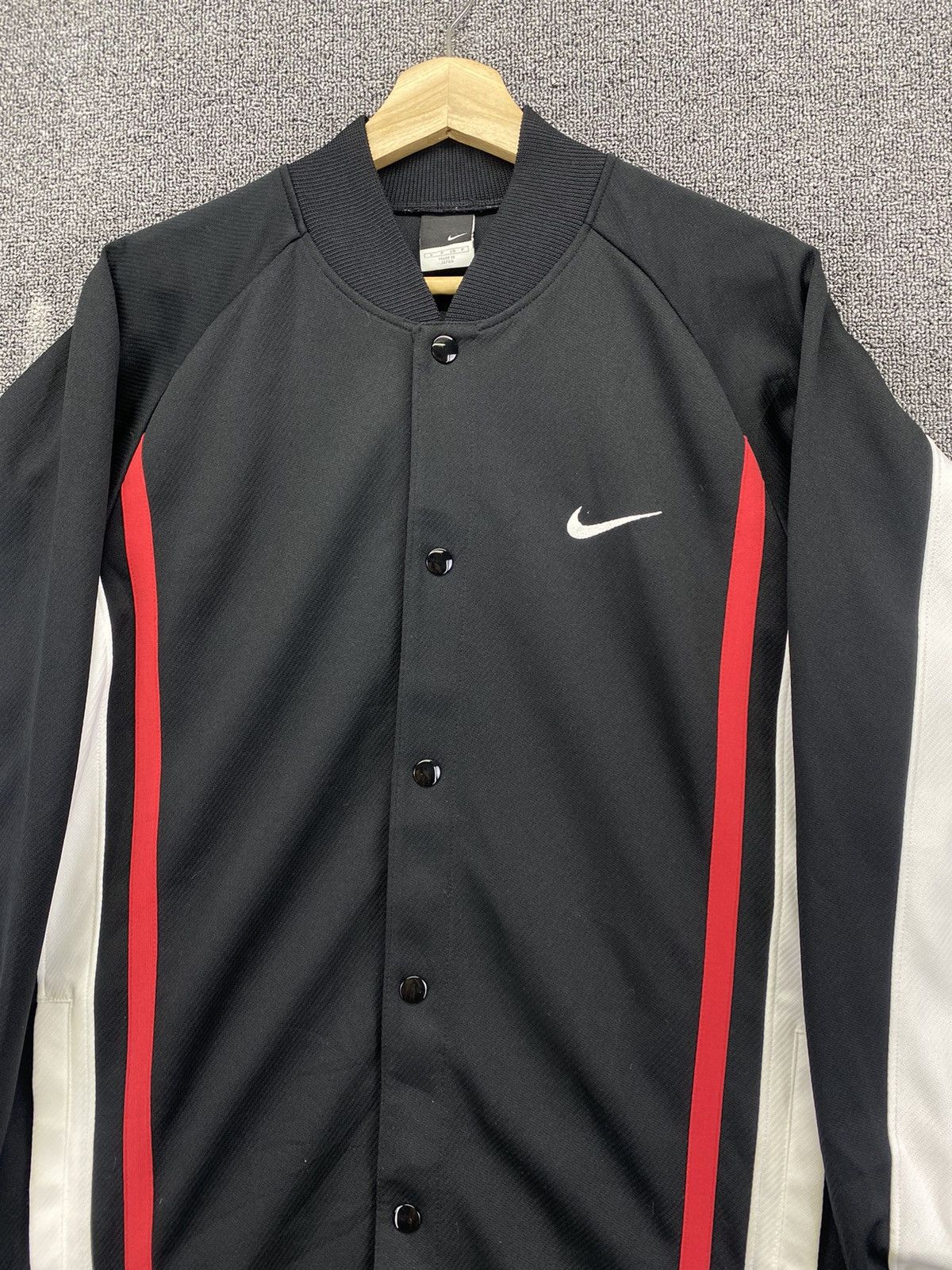 Nike Vintage Nike Basketball Team Varsity Style Jacket Size US S / EU 44-46 / 1 - 5 Thumbnail