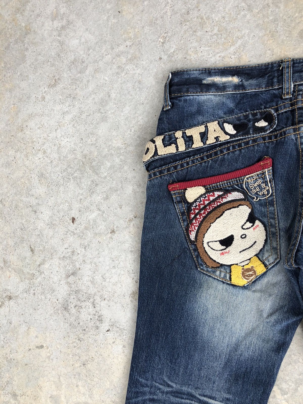 Japanese Brand Rare Yoshitomo Nara Lolita Dog Distressed Jeans Size US 32 / EU 48 - 9 Thumbnail