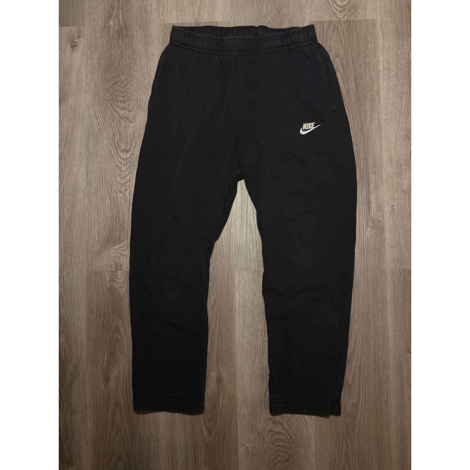Nike Black Nike sweatpants (j9) 27.5 inseam 28 waist Size US 30 / EU 46 - 1 Thumbnail