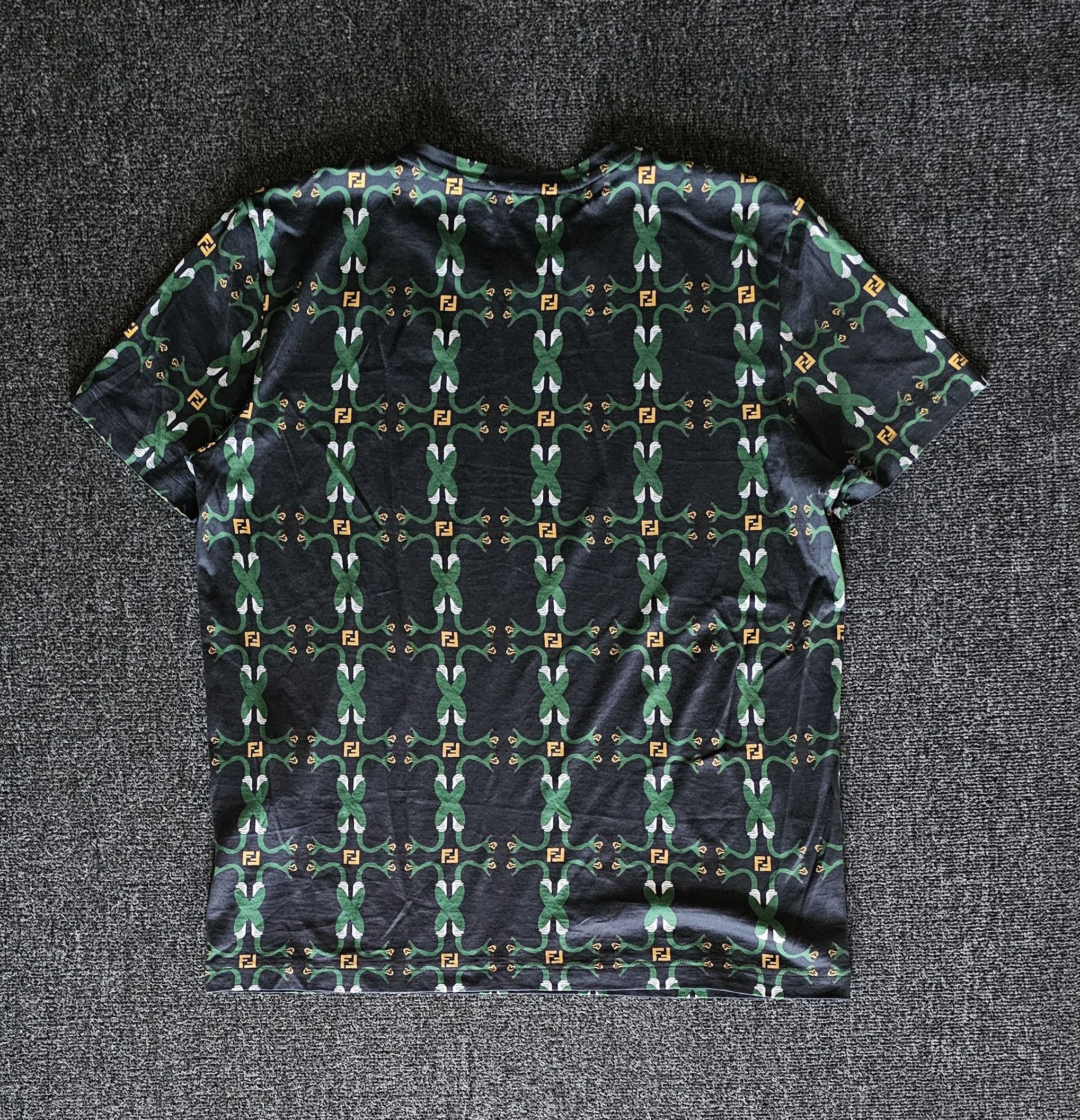Fendi Fendi Snake FF T-Shirt Size M Size US L / EU 52-54 / 3 - 4 Thumbnail